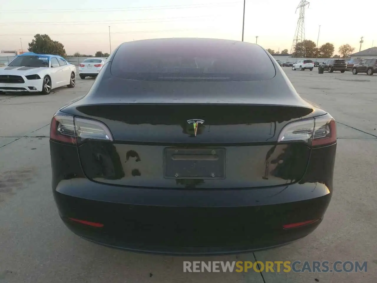 6 fotografías del automóvil dañado 5YJ3E1EAXKF323790 TESLA MODEL 3 2019