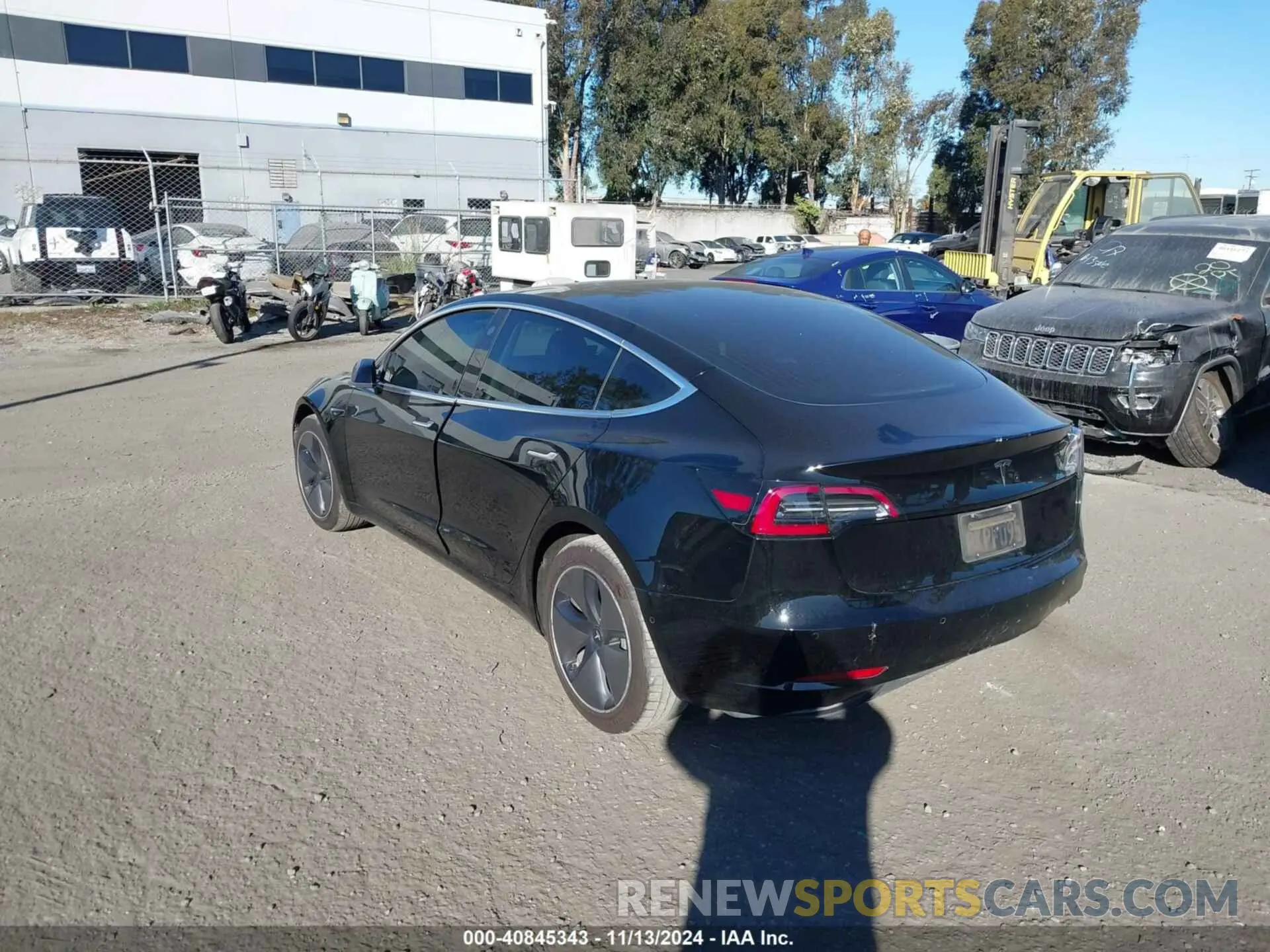 3 fotografías del automóvil dañado 5YJ3E1EAXKF325426 TESLA MODEL 3 2019
