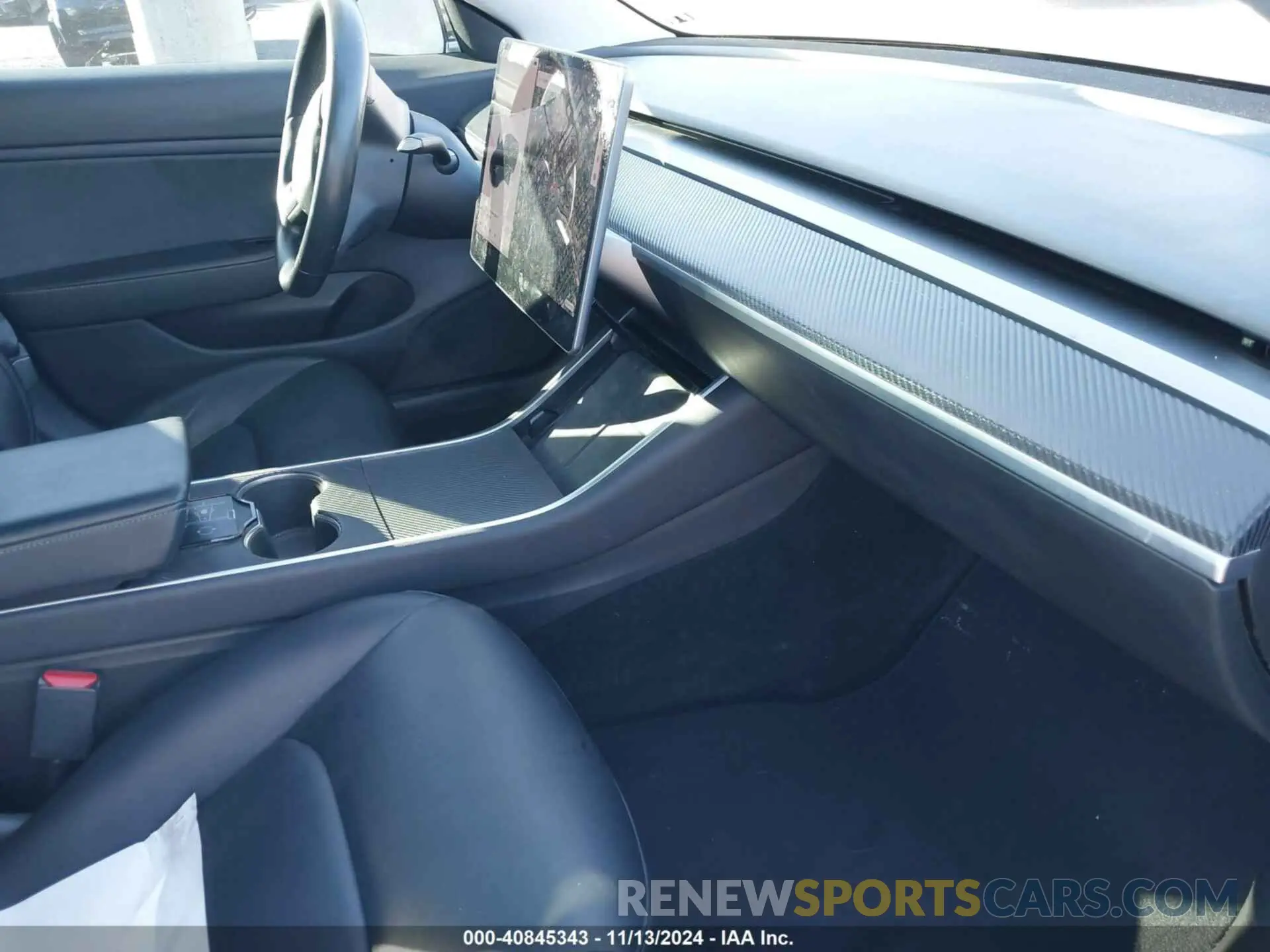5 fotografías del automóvil dañado 5YJ3E1EAXKF325426 TESLA MODEL 3 2019