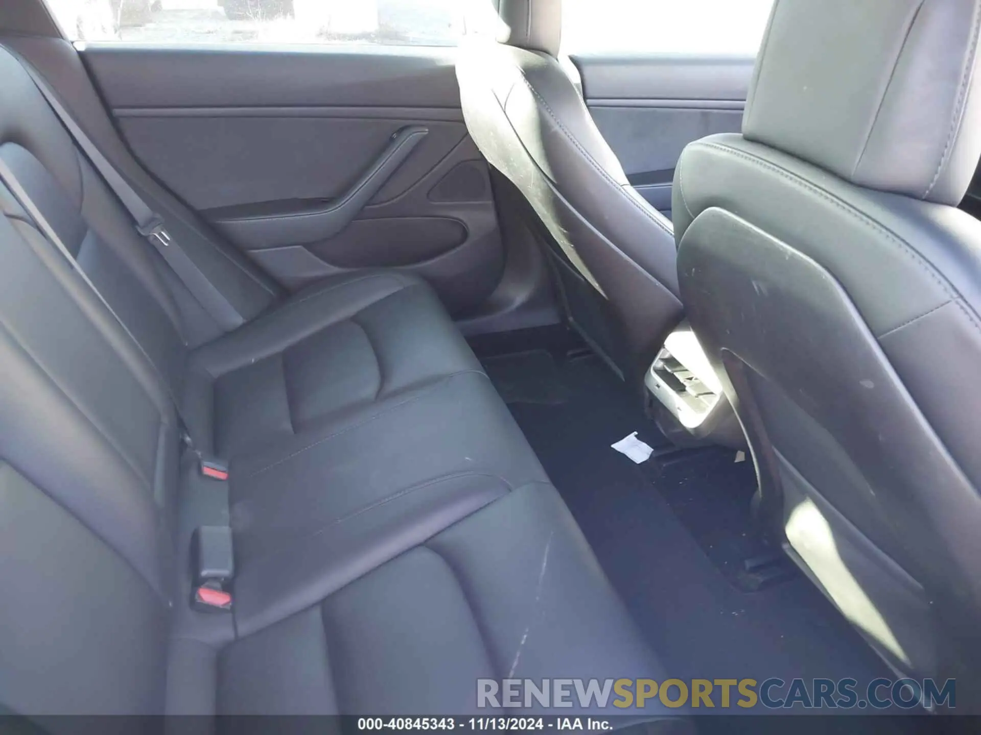 8 fotografías del automóvil dañado 5YJ3E1EAXKF325426 TESLA MODEL 3 2019