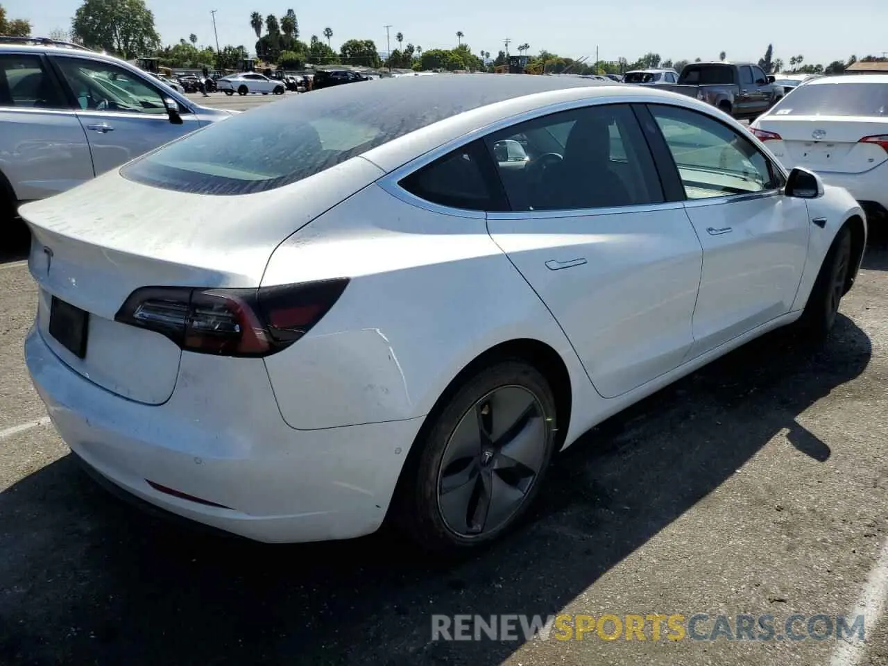 3 fotografías del automóvil dañado 5YJ3E1EAXKF328326 TESLA MODEL 3 2019