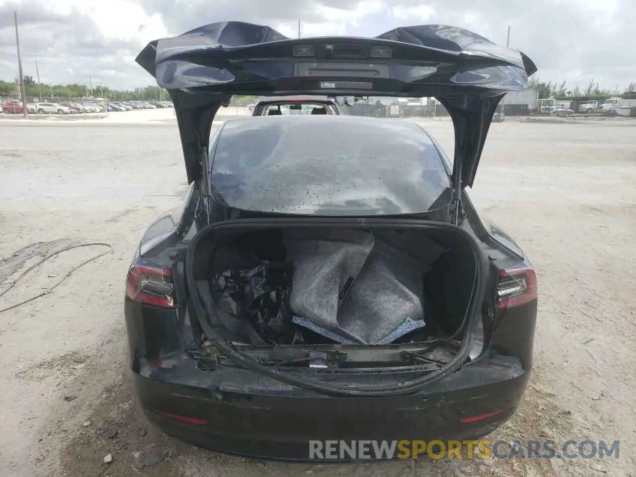 6 fotografías del automóvil dañado 5YJ3E1EAXKF399199 TESLA MODEL 3 2019