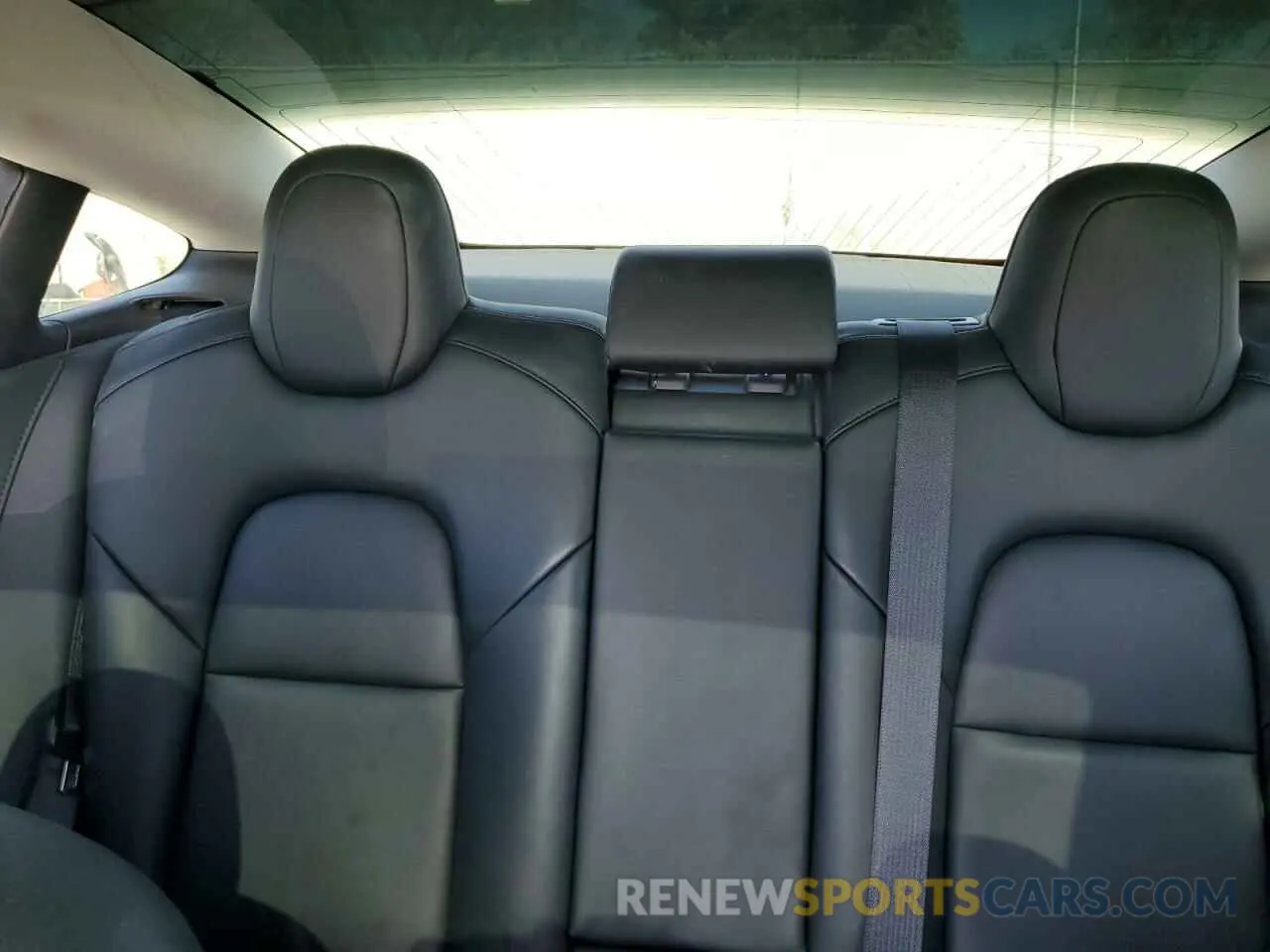 10 fotografías del automóvil dañado 5YJ3E1EAXKF415644 TESLA MODEL 3 2019
