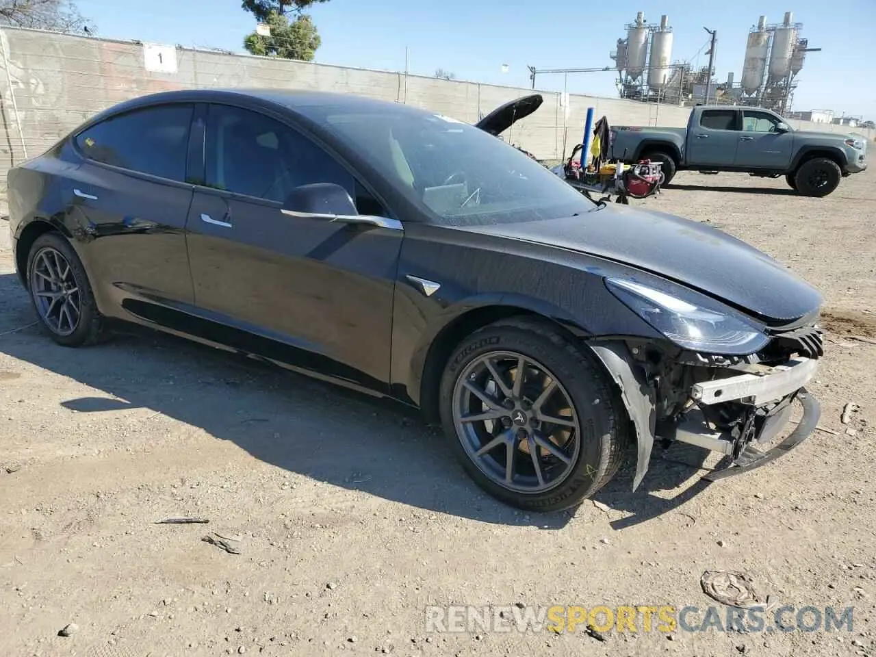 4 fotografías del automóvil dañado 5YJ3E1EAXKF415644 TESLA MODEL 3 2019