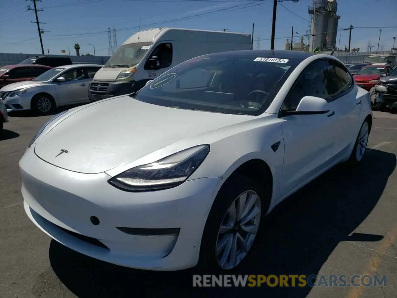 2 fotografías del automóvil dañado 5YJ3E1EAXKF476587 TESLA MODEL 3 2019