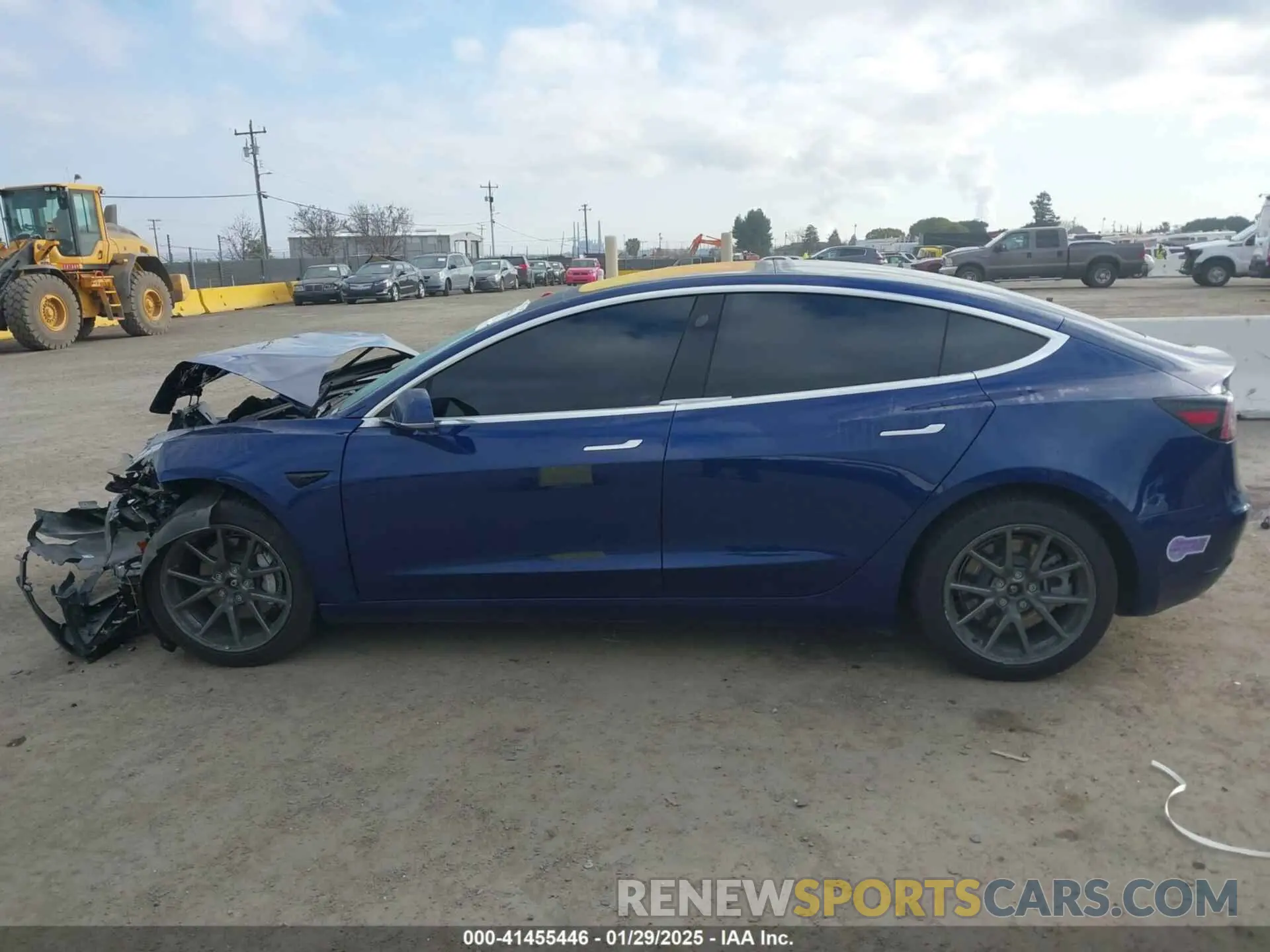 13 fotografías del automóvil dañado 5YJ3E1EB0KF199490 TESLA MODEL 3 2019
