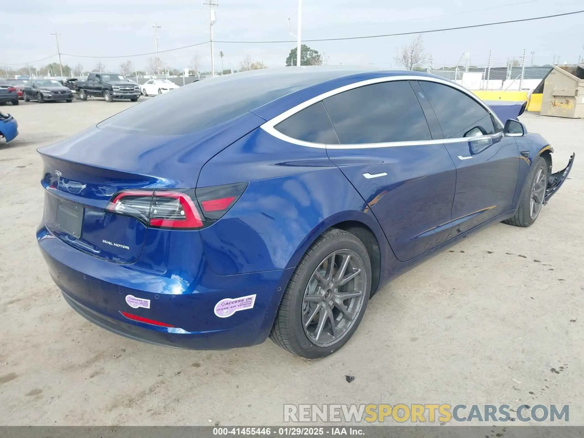 4 fotografías del automóvil dañado 5YJ3E1EB0KF199490 TESLA MODEL 3 2019