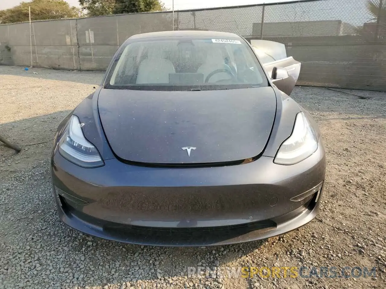 5 fotografías del automóvil dañado 5YJ3E1EB0KF238370 TESLA MODEL 3 2019