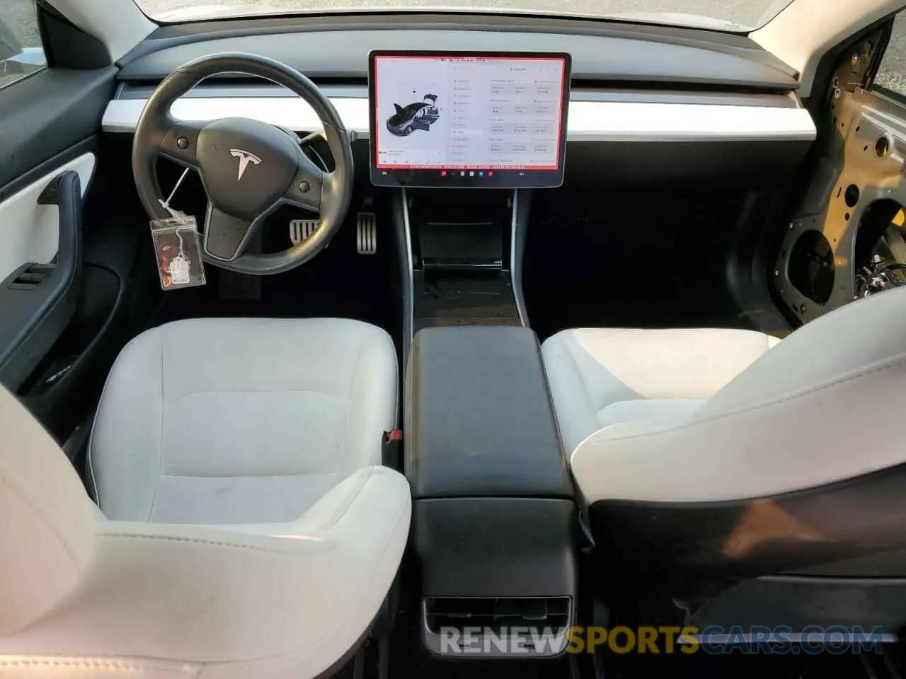 8 fotografías del automóvil dañado 5YJ3E1EB0KF238370 TESLA MODEL 3 2019
