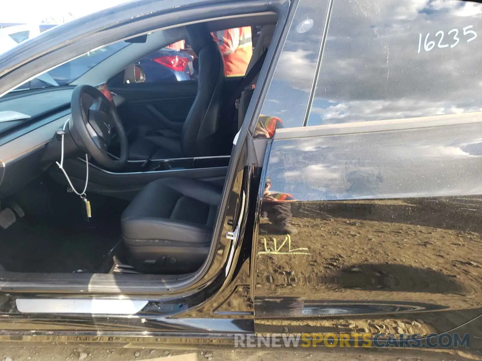 9 fotografías del automóvil dañado 5YJ3E1EB0KF385319 TESLA MODEL 3 2019
