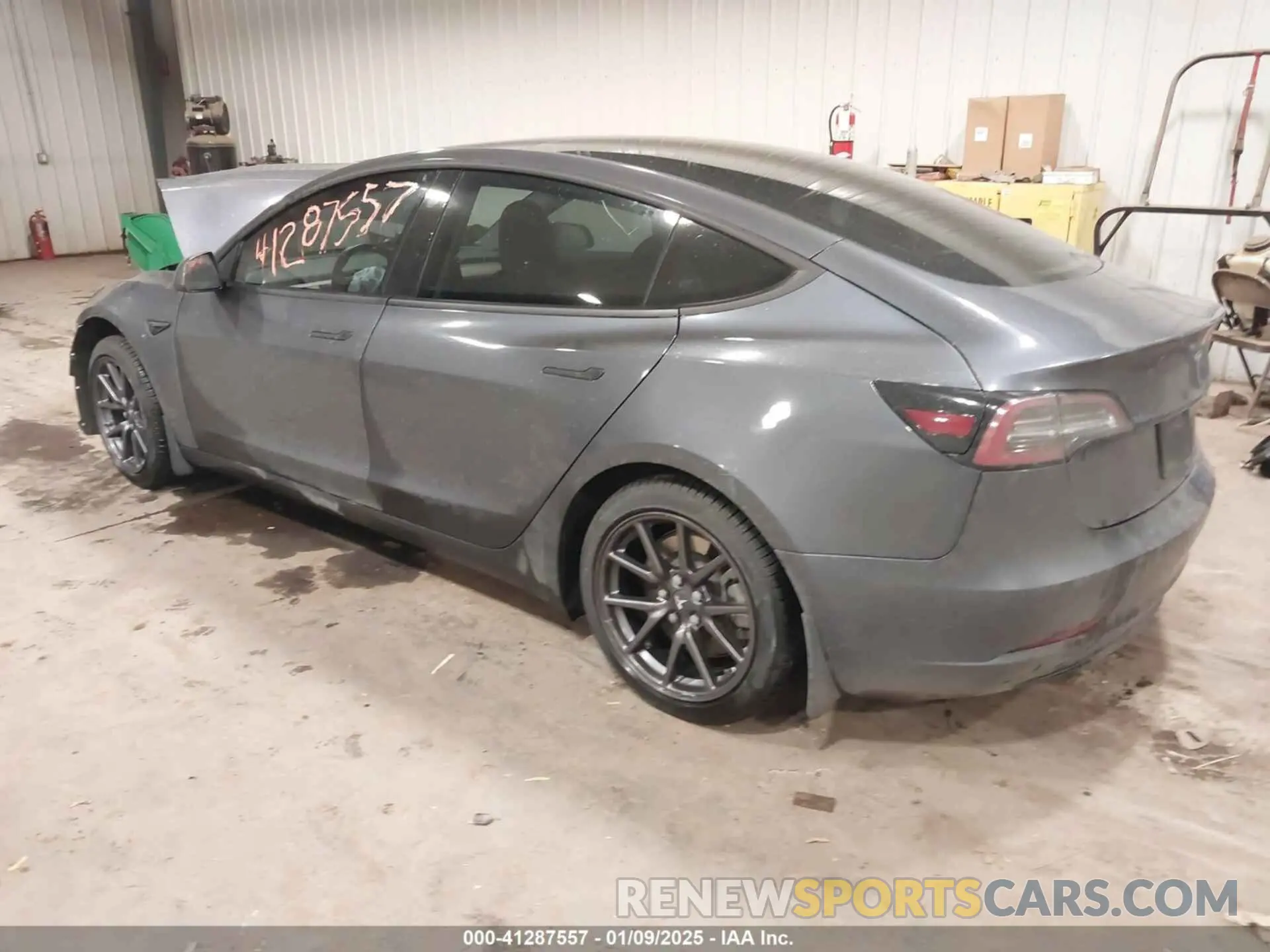 3 fotografías del automóvil dañado 5YJ3E1EB0KF386048 TESLA MODEL 3 2019