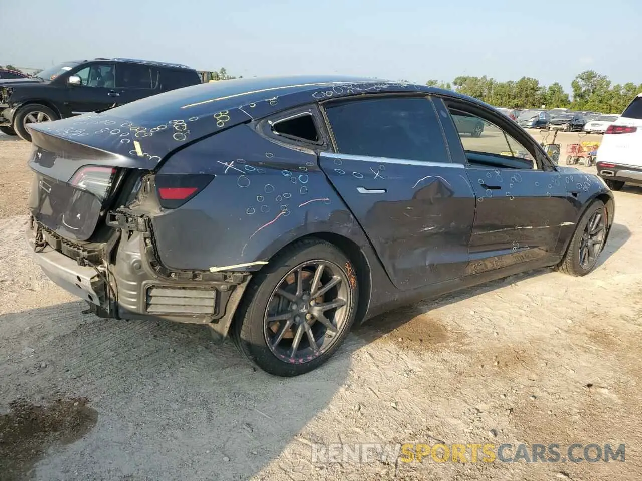 3 fotografías del automóvil dañado 5YJ3E1EB0KF432798 TESLA MODEL 3 2019