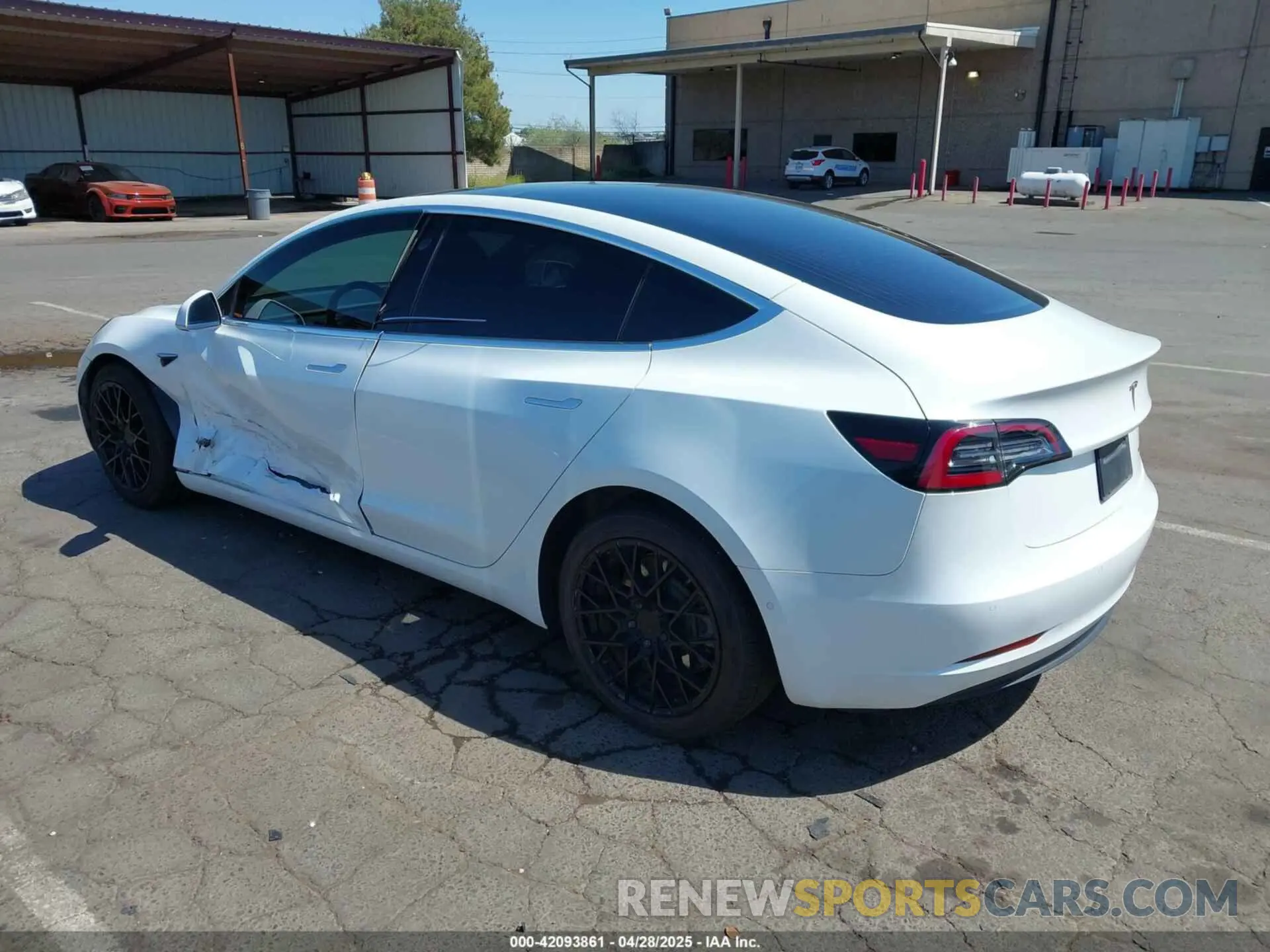 3 fotografías del automóvil dañado 5YJ3E1EB0KF433398 TESLA MODEL 3 2019