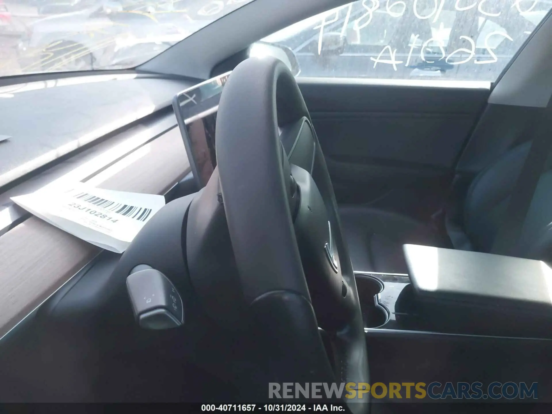 17 fotografías del automóvil dañado 5YJ3E1EB0KF437046 TESLA MODEL 3 2019