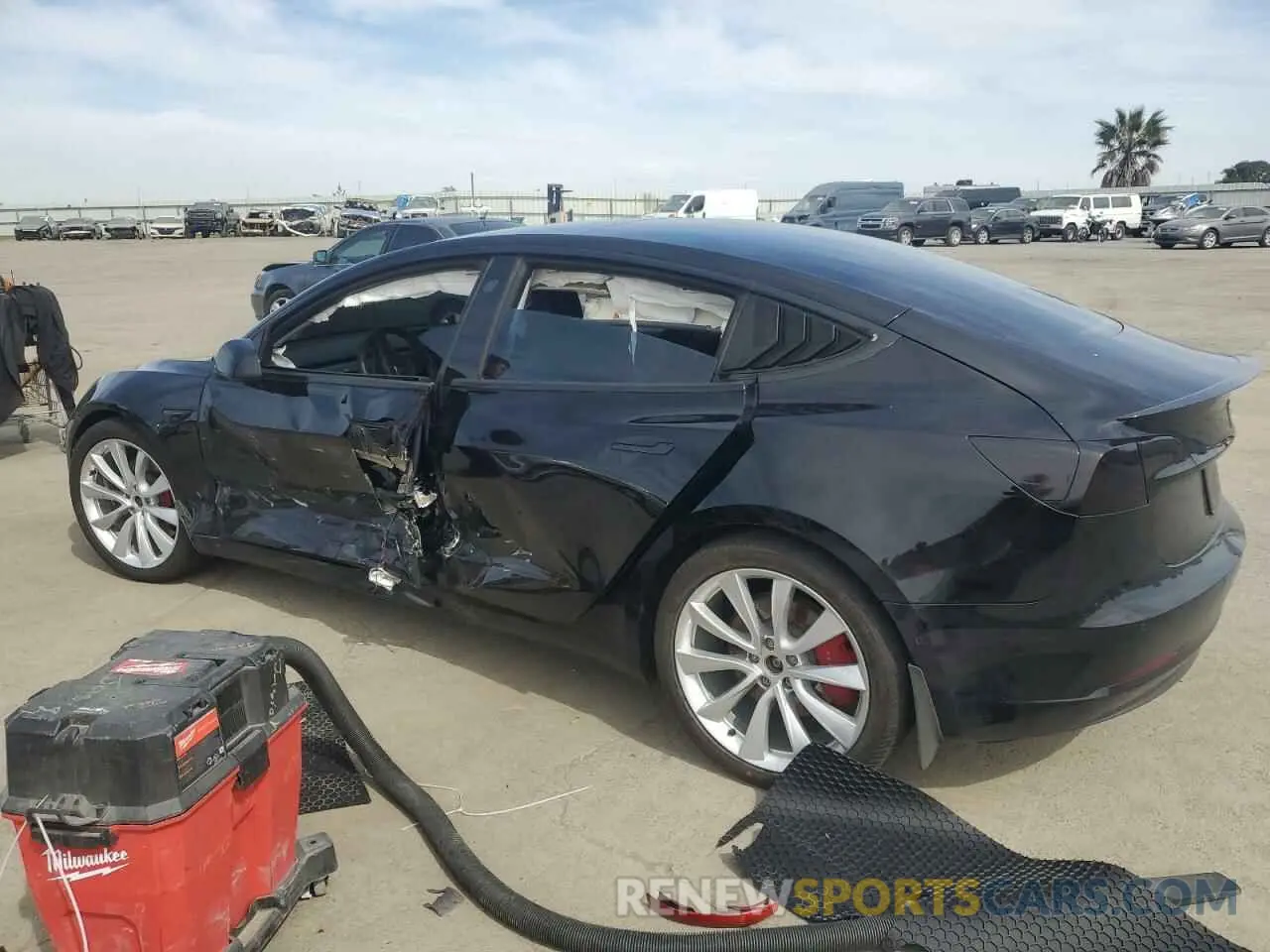 2 fotografías del automóvil dañado 5YJ3E1EB0KF487218 TESLA MODEL 3 2019