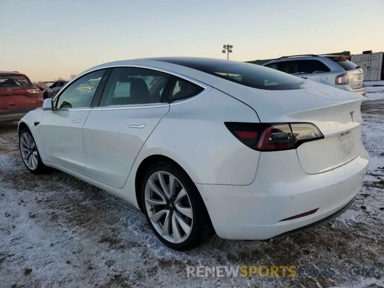 2 fotografías del automóvil dañado 5YJ3E1EB0KF512442 TESLA MODEL 3 2019