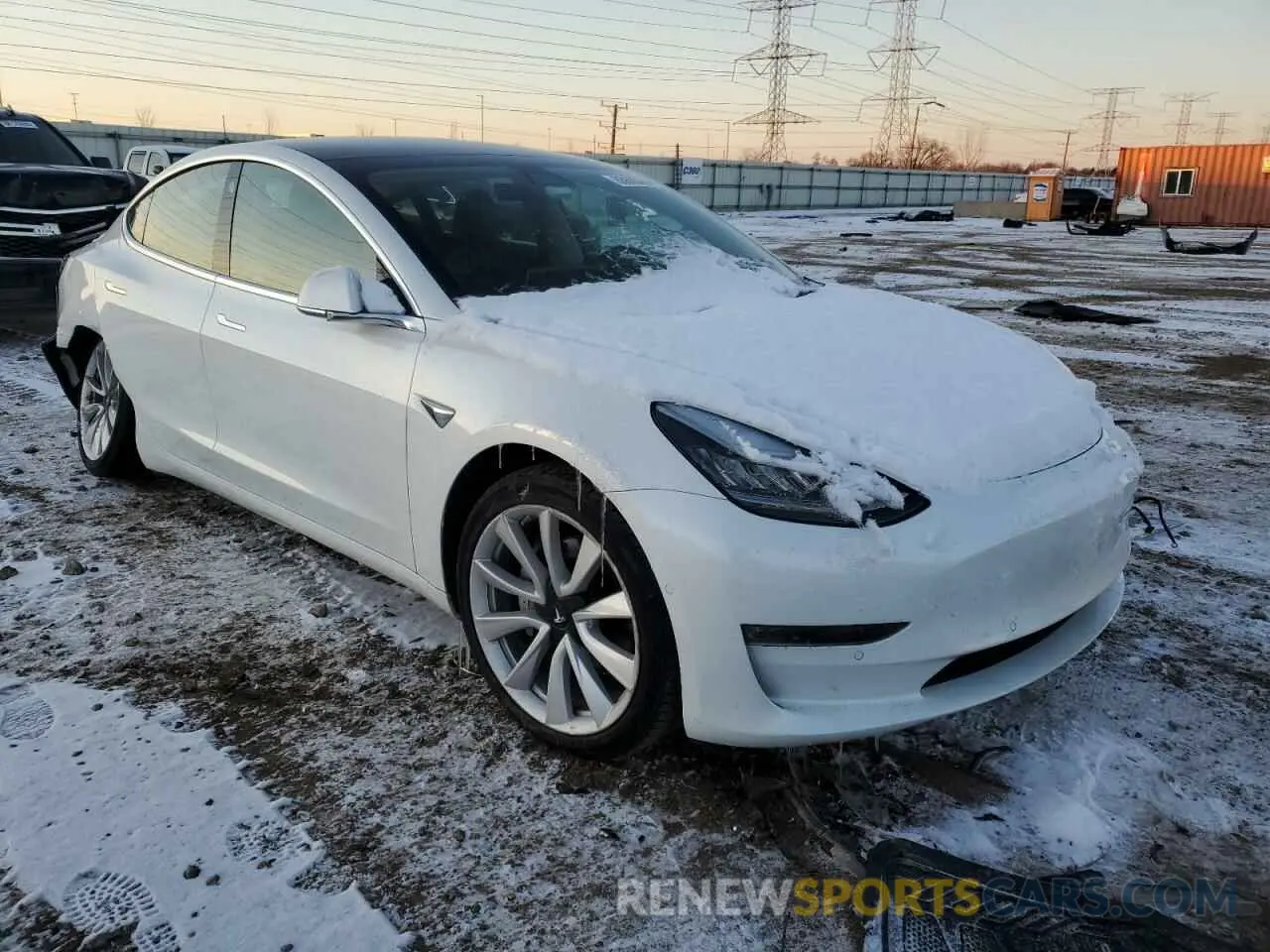 4 fotografías del automóvil dañado 5YJ3E1EB0KF512442 TESLA MODEL 3 2019