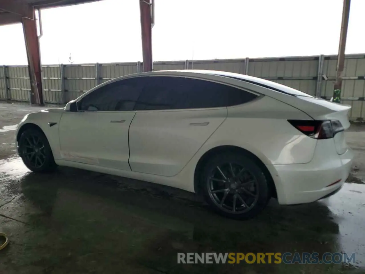 2 fotografías del automóvil dañado 5YJ3E1EB0KF513168 TESLA MODEL 3 2019