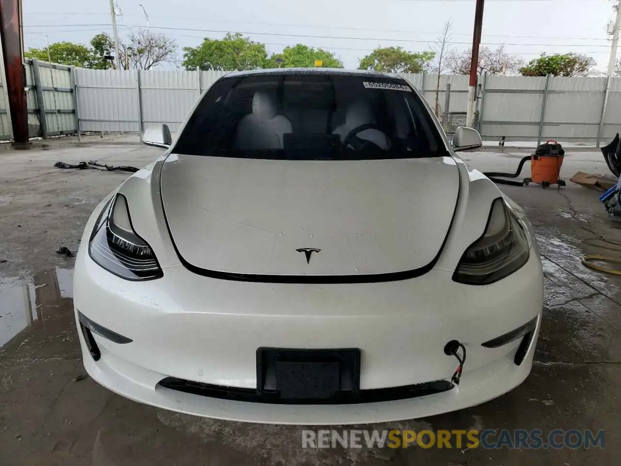 5 fotografías del automóvil dañado 5YJ3E1EB0KF513168 TESLA MODEL 3 2019