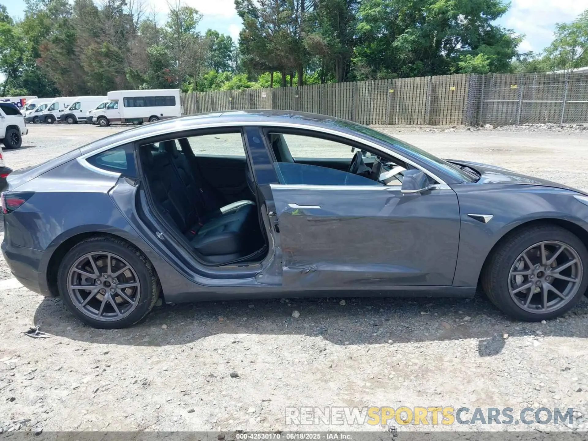 14 fotografías del automóvil dañado 5YJ3E1EB1KF205720 TESLA MODEL 3 2019