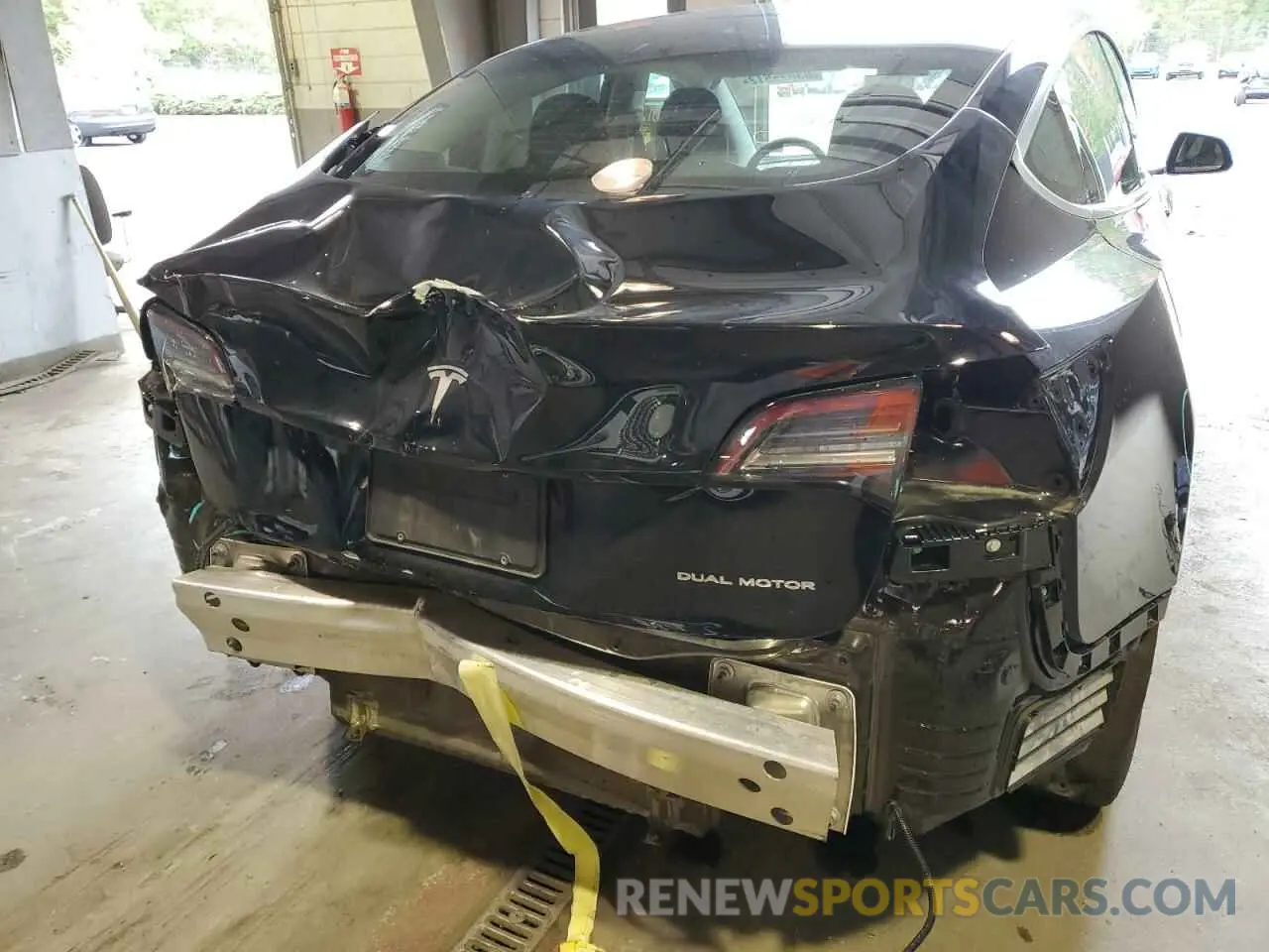 9 fotografías del automóvil dañado 5YJ3E1EB1KF208763 TESLA MODEL 3 2019