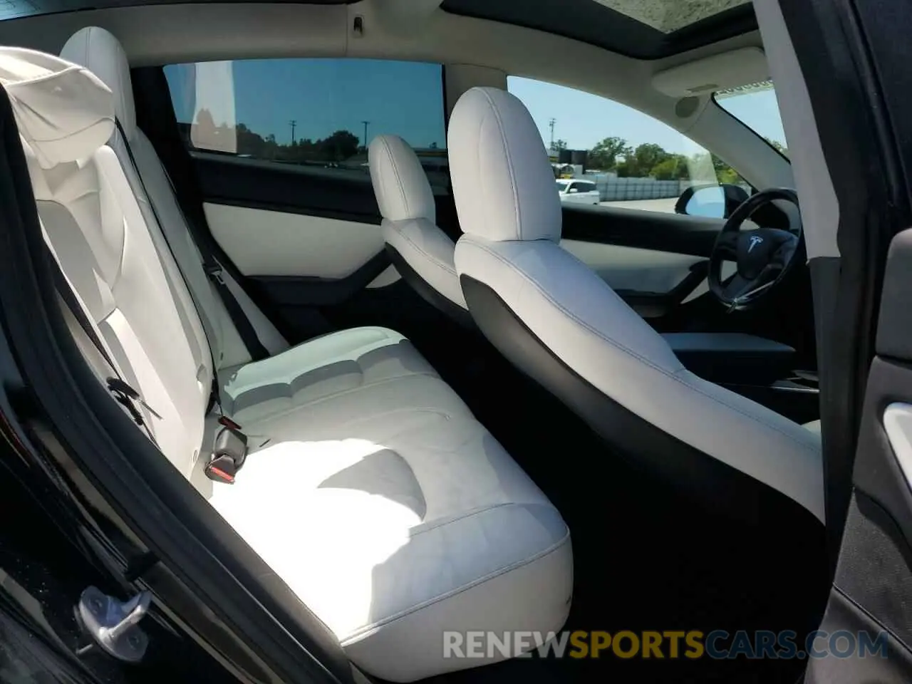 10 fotografías del automóvil dañado 5YJ3E1EB1KF231735 TESLA MODEL 3 2019