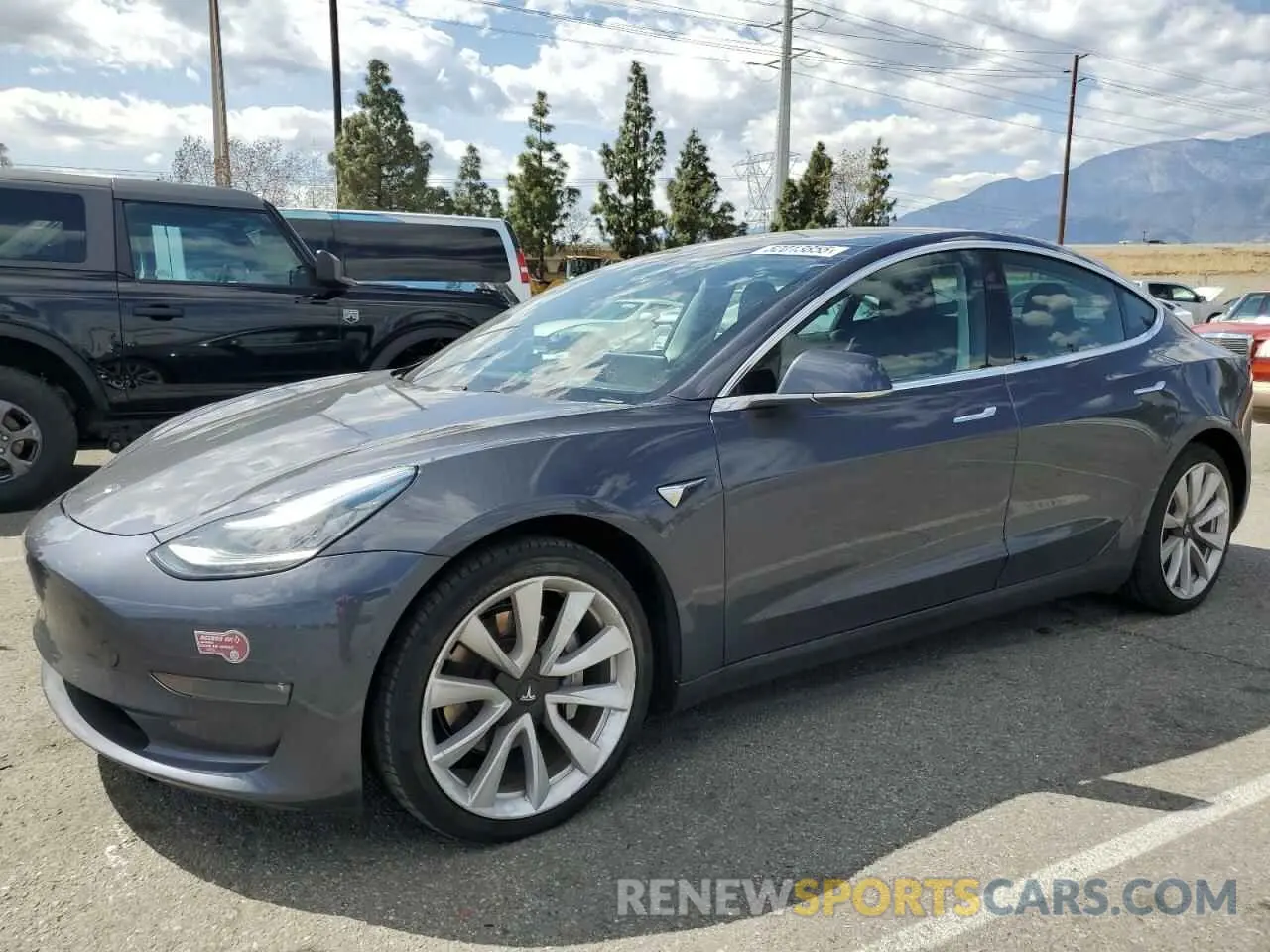 1 fotografías del automóvil dañado 5YJ3E1EB1KF365368 TESLA MODEL 3 2019