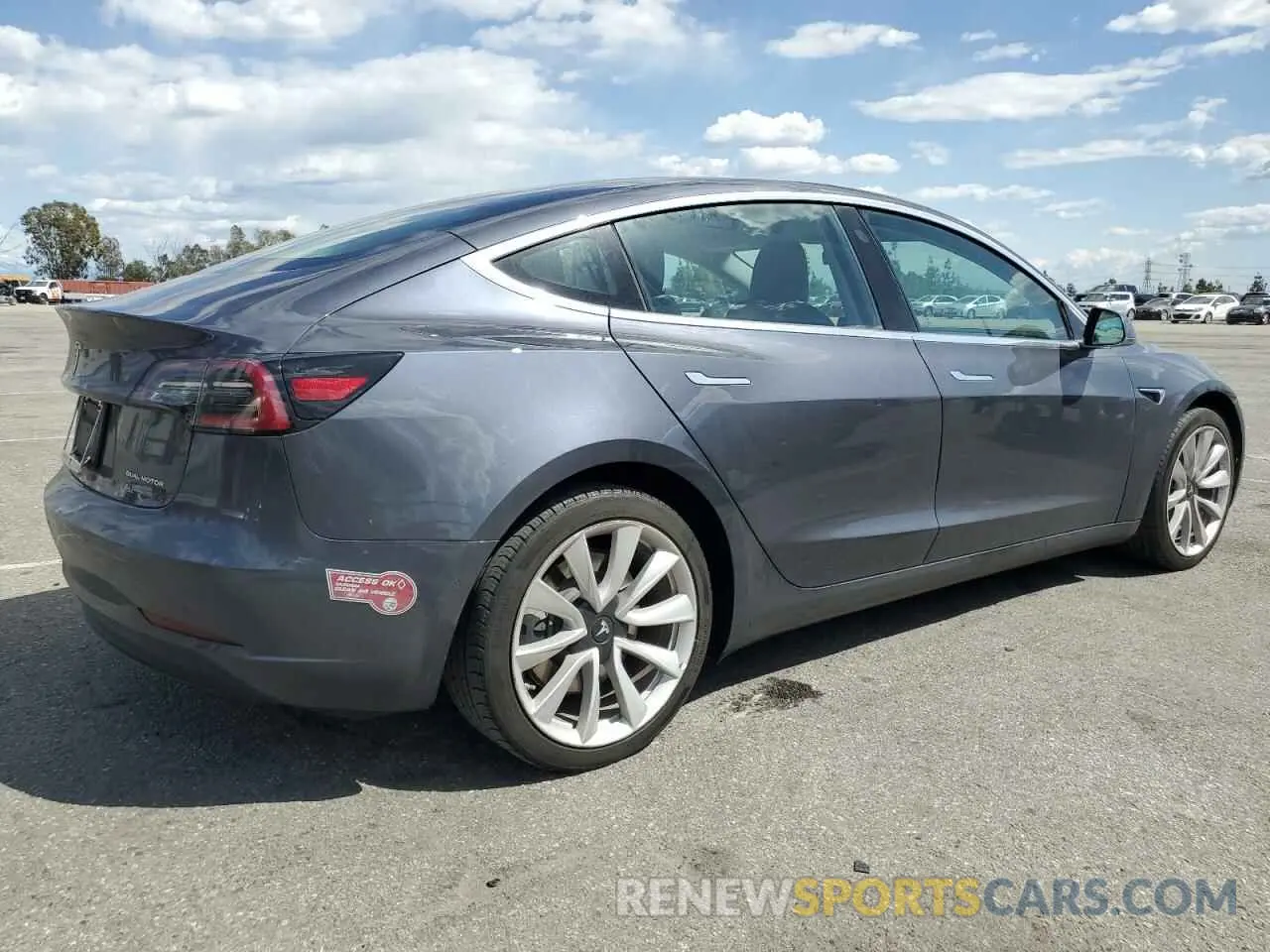 3 fotografías del automóvil dañado 5YJ3E1EB1KF365368 TESLA MODEL 3 2019