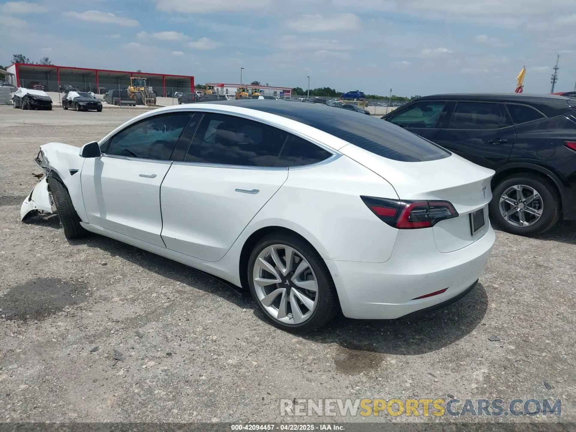 3 fotografías del automóvil dañado 5YJ3E1EB1KF365760 TESLA MODEL 3 2019