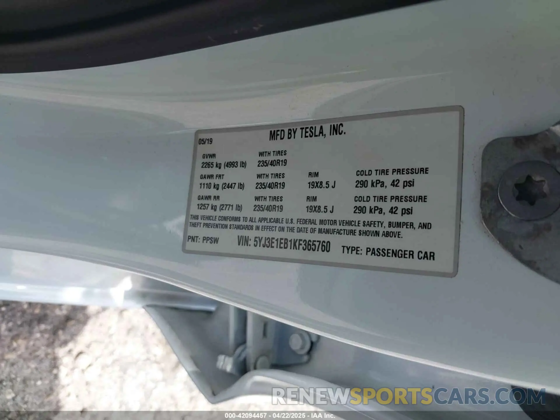 9 fotografías del automóvil dañado 5YJ3E1EB1KF365760 TESLA MODEL 3 2019