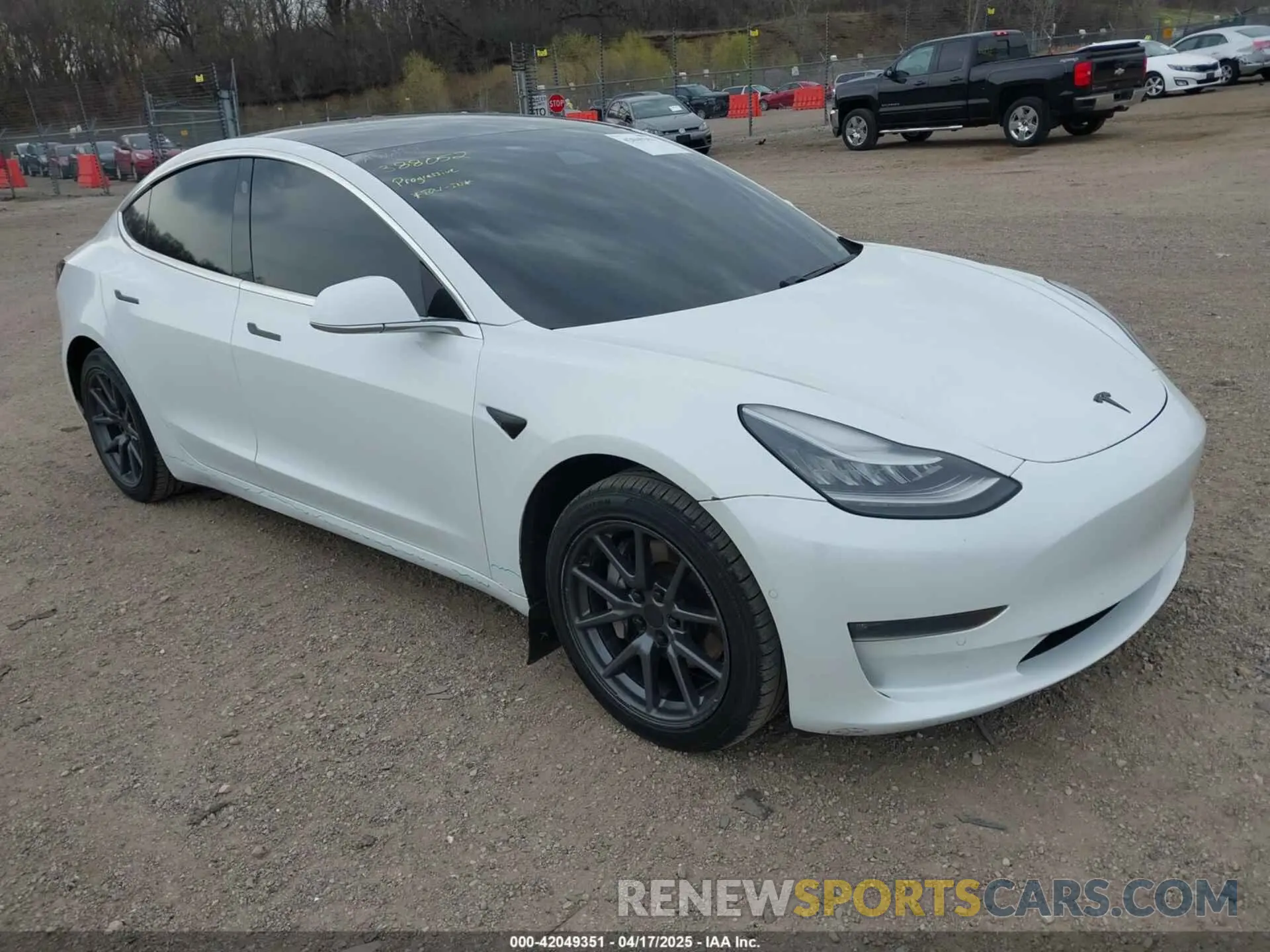 1 fotografías del automóvil dañado 5YJ3E1EB1KF388052 TESLA MODEL 3 2019