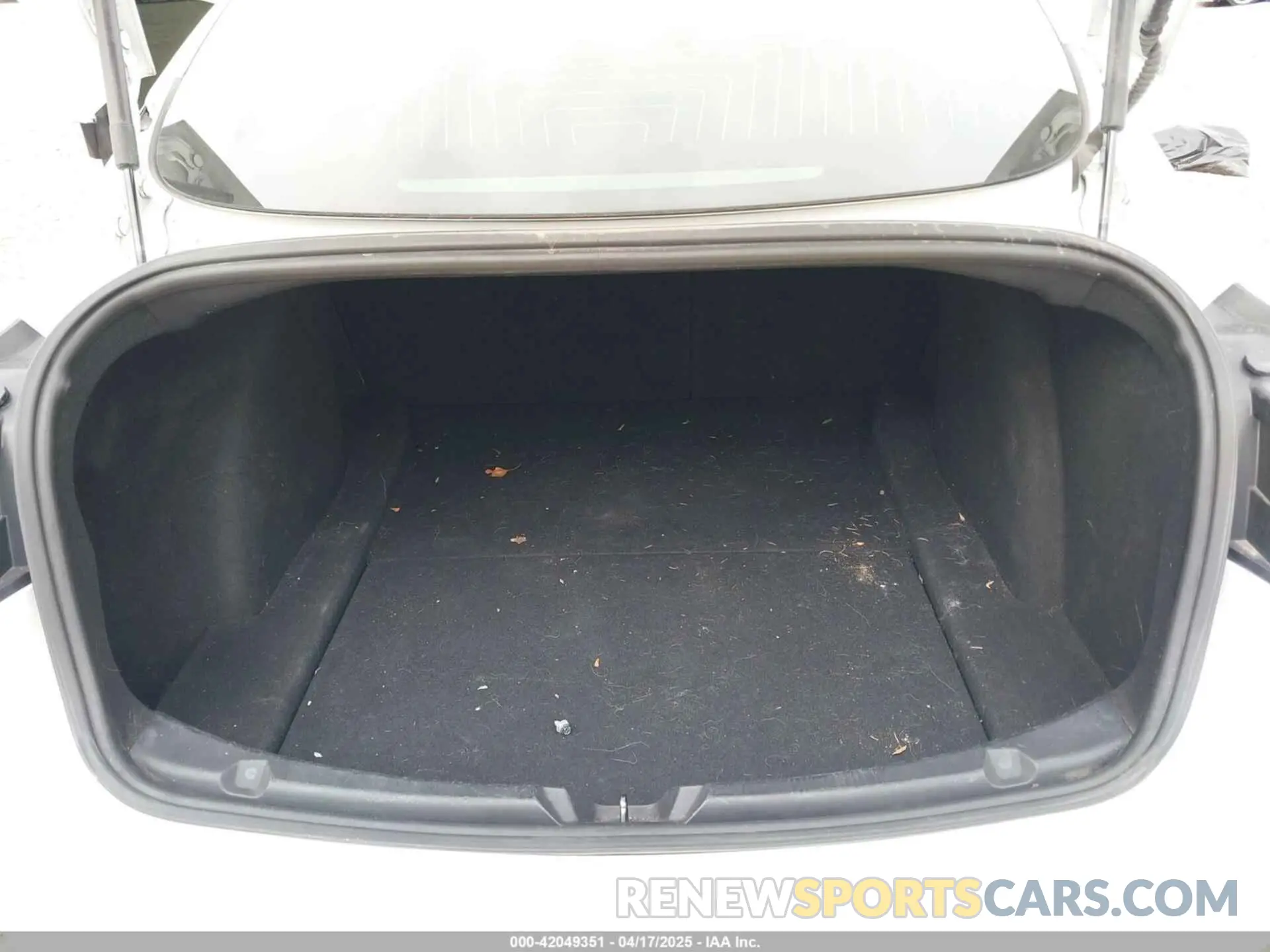 20 fotografías del automóvil dañado 5YJ3E1EB1KF388052 TESLA MODEL 3 2019