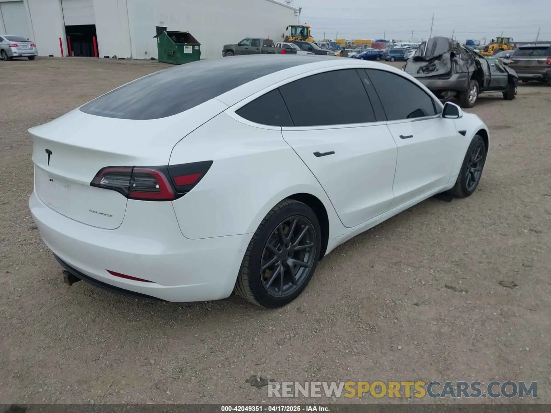 4 fotografías del automóvil dañado 5YJ3E1EB1KF388052 TESLA MODEL 3 2019