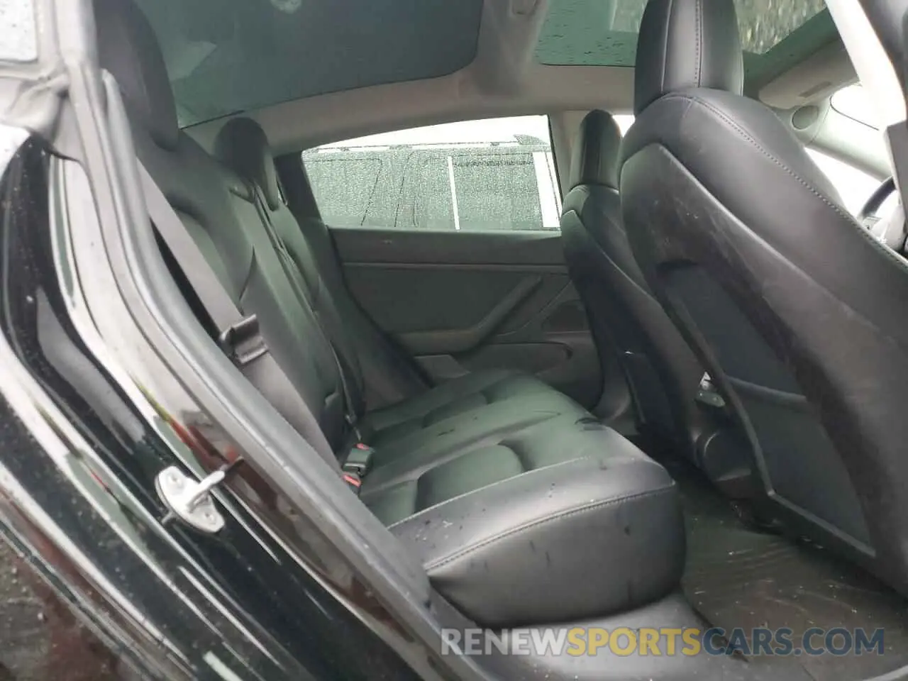 10 fotografías del automóvil dañado 5YJ3E1EB1KF388584 TESLA MODEL 3 2019