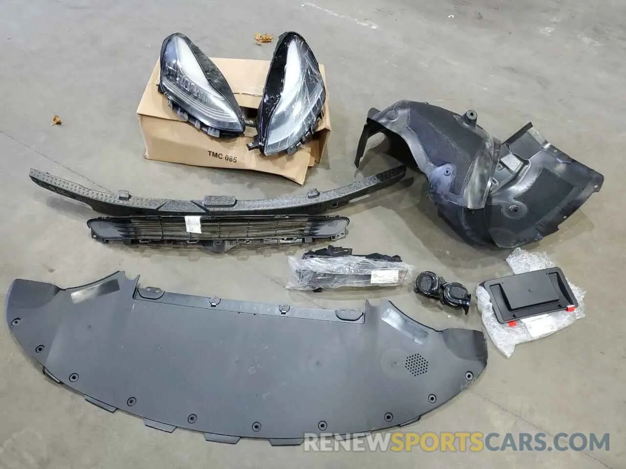 12 fotografías del automóvil dañado 5YJ3E1EB1KF389511 TESLA MODEL 3 2019