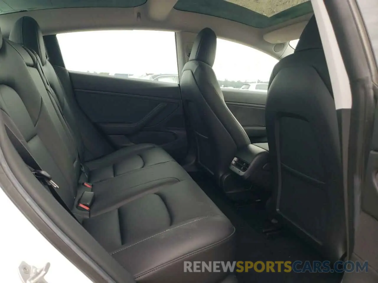 6 fotografías del automóvil dañado 5YJ3E1EB1KF390125 TESLA MODEL 3 2019