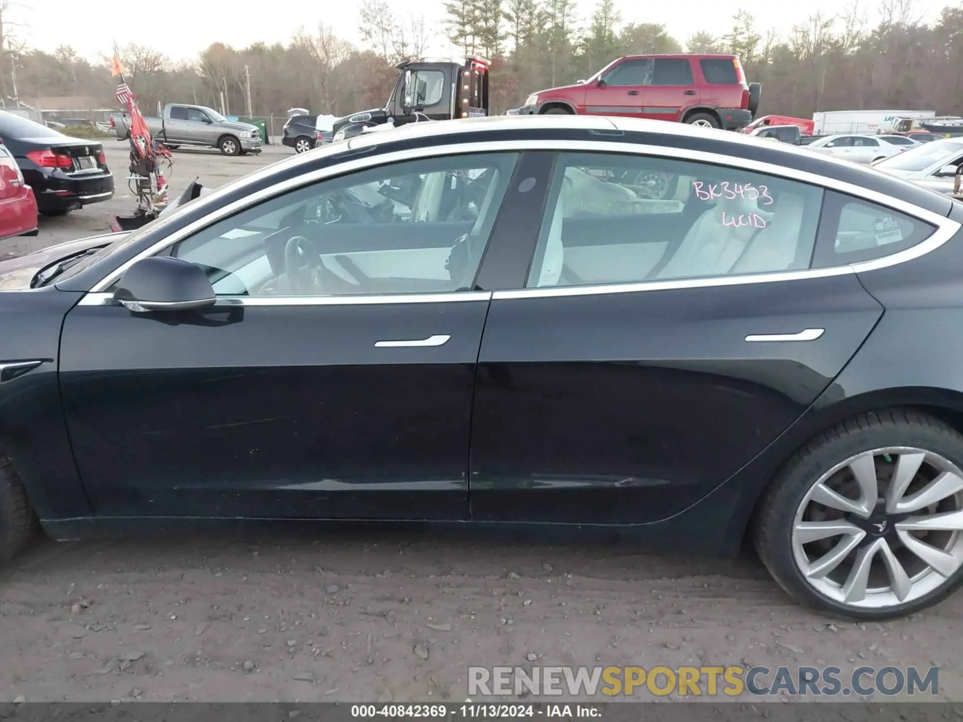13 fotografías del automóvil dañado 5YJ3E1EB1KF391453 TESLA MODEL 3 2019