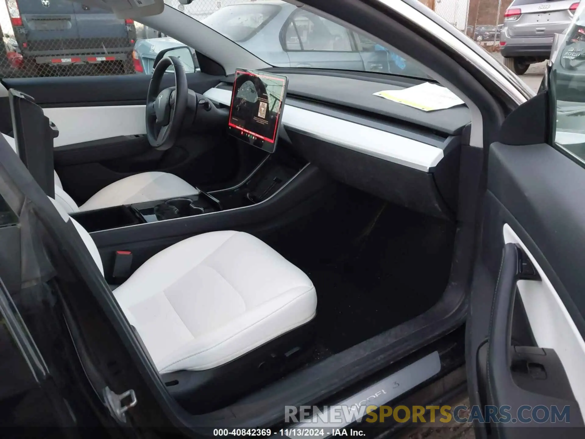 5 fotografías del automóvil dañado 5YJ3E1EB1KF391453 TESLA MODEL 3 2019