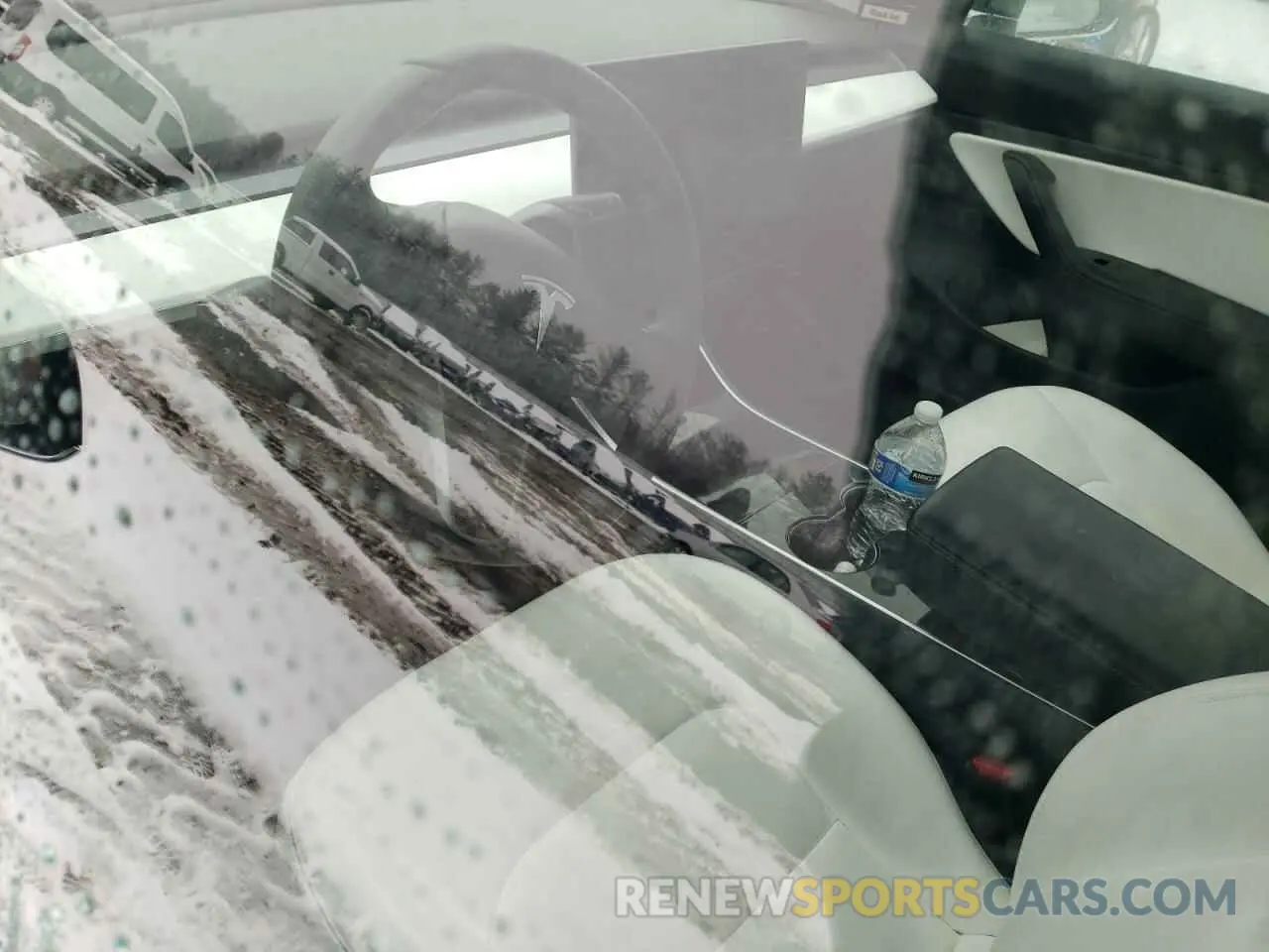 8 fotografías del automóvil dañado 5YJ3E1EB1KF407053 TESLA MODEL 3 2019