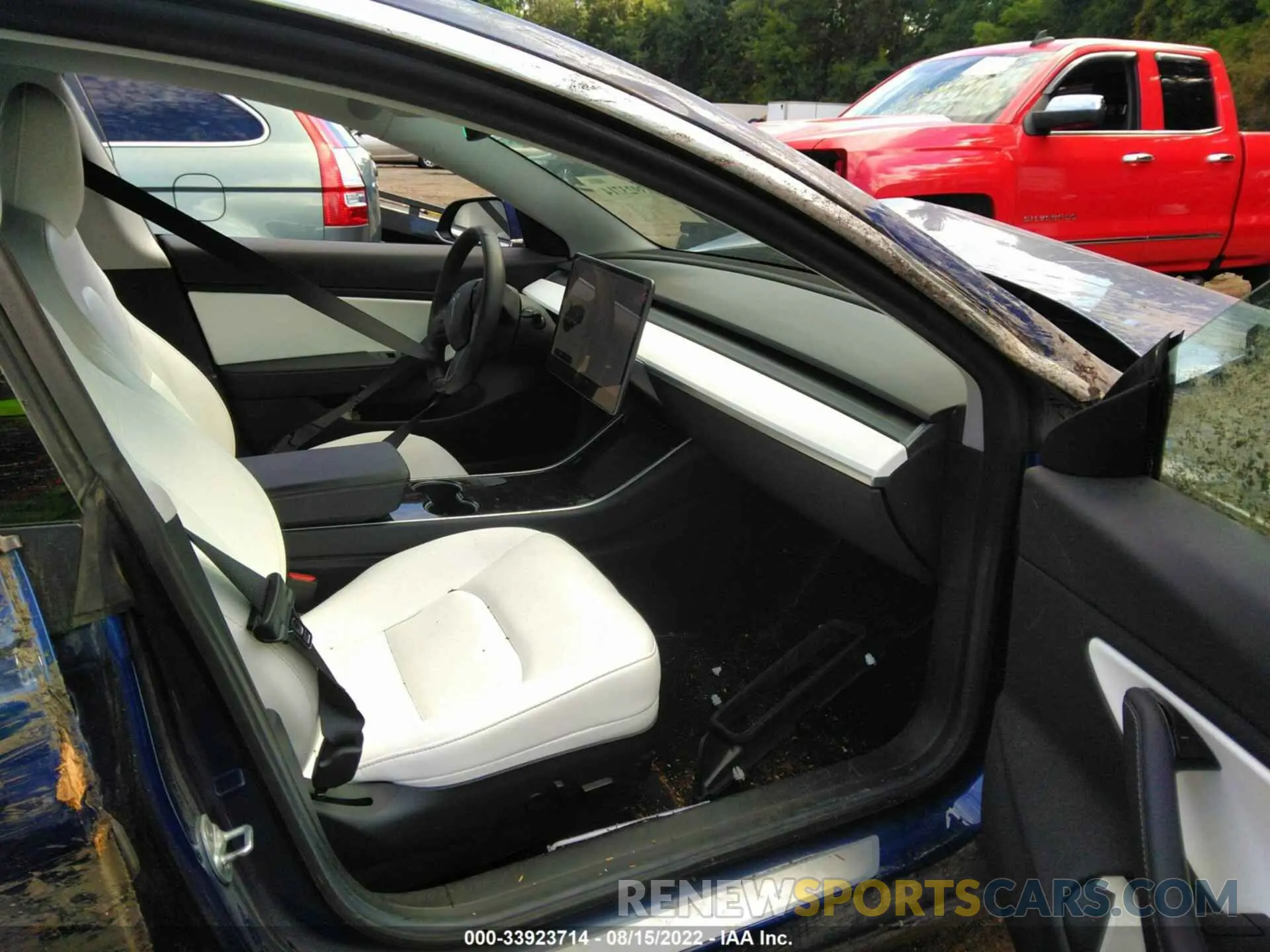 5 fotografías del automóvil dañado 5YJ3E1EB1KF421504 TESLA MODEL 3 2019