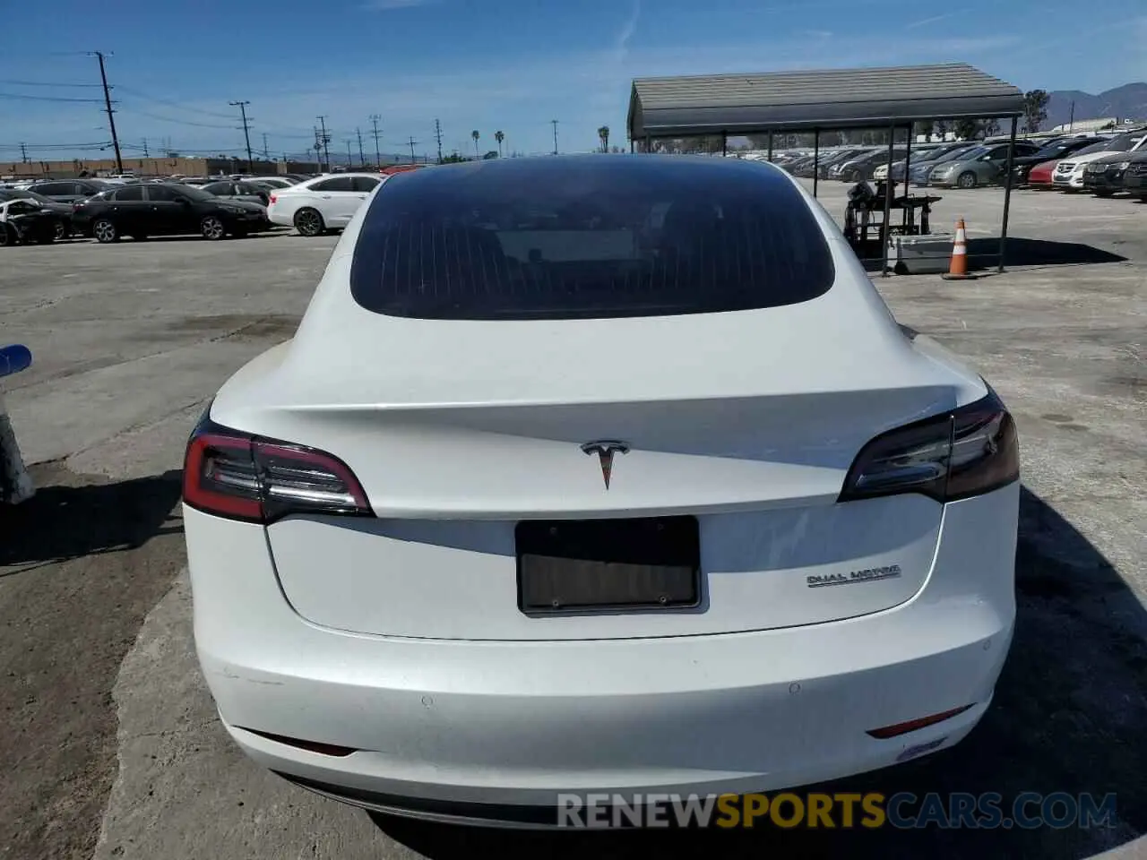 6 fotografías del automóvil dañado 5YJ3E1EB1KF433510 TESLA MODEL 3 2019