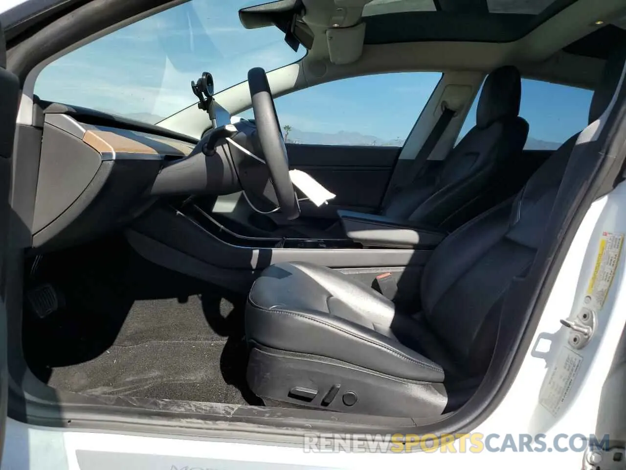 7 fotografías del automóvil dañado 5YJ3E1EB1KF433510 TESLA MODEL 3 2019