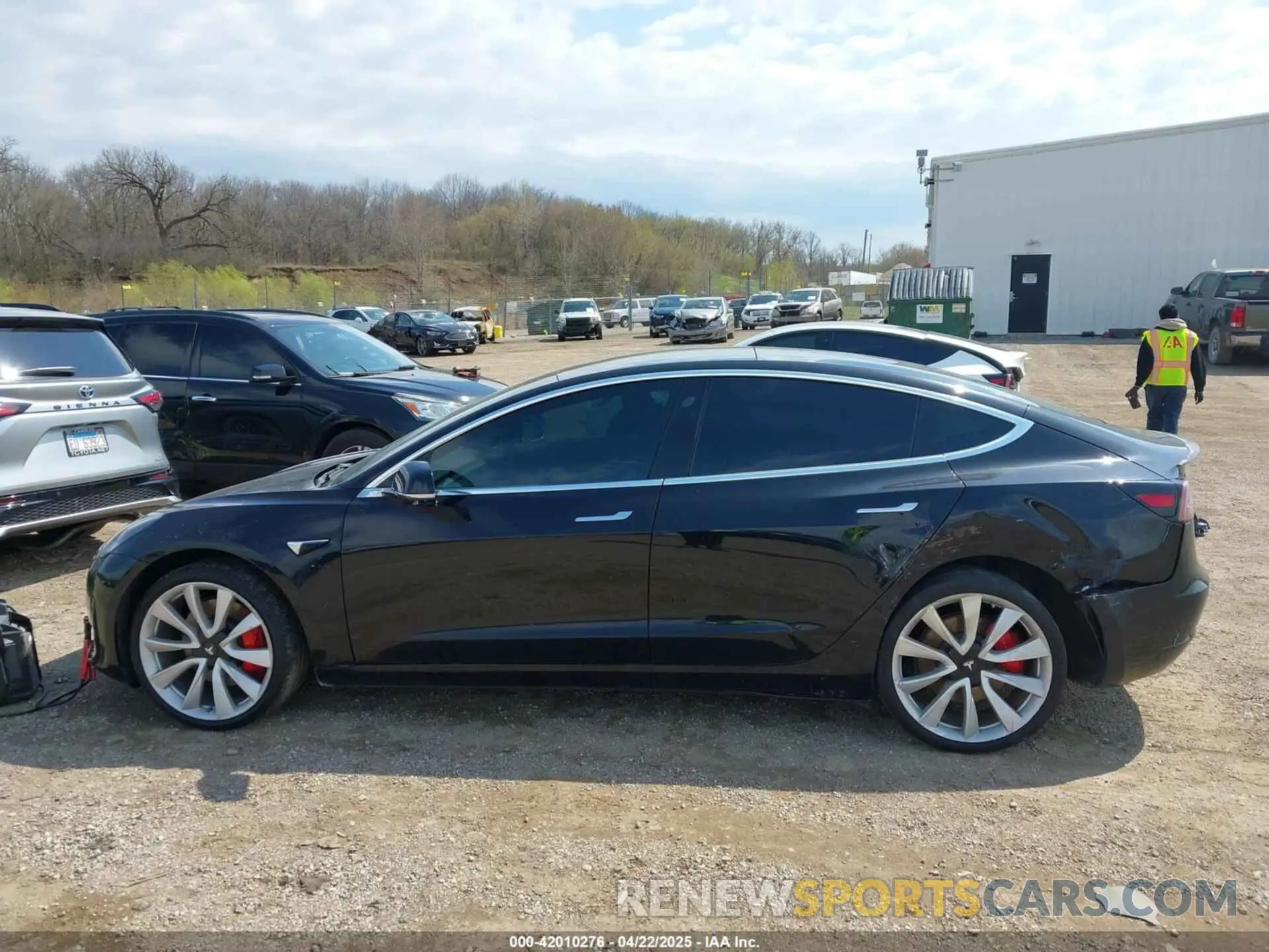 8 fotografías del automóvil dañado 5YJ3E1EB1KF438335 TESLA MODEL 3 2019