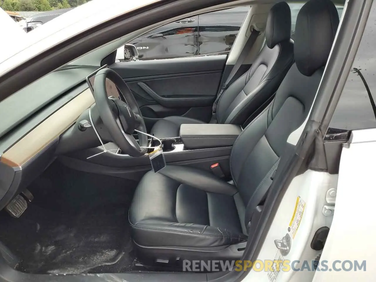 7 fotografías del automóvil dañado 5YJ3E1EB1KF493805 TESLA MODEL 3 2019