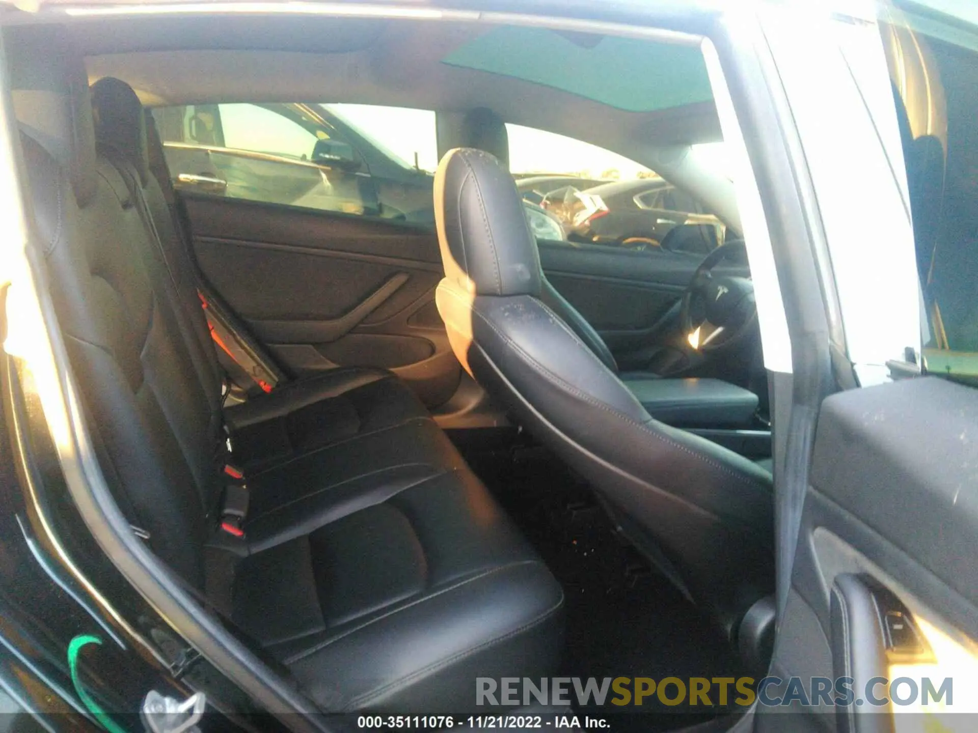 8 fotografías del automóvil dañado 5YJ3E1EB1KF497305 TESLA MODEL 3 2019