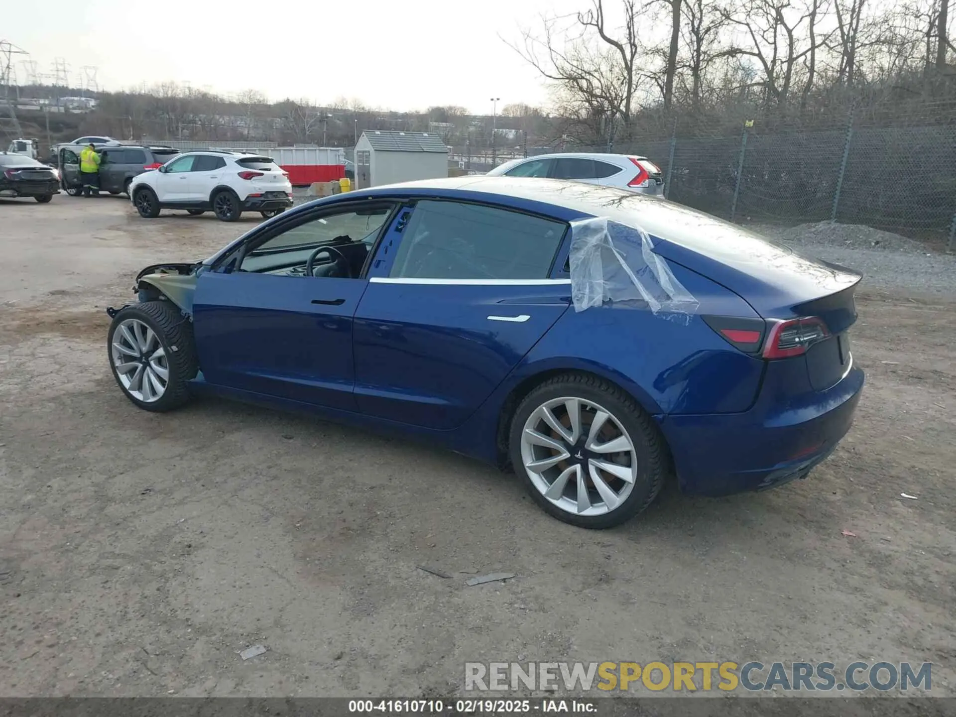 3 fotografías del automóvil dañado 5YJ3E1EB2KF194209 TESLA MODEL 3 2019