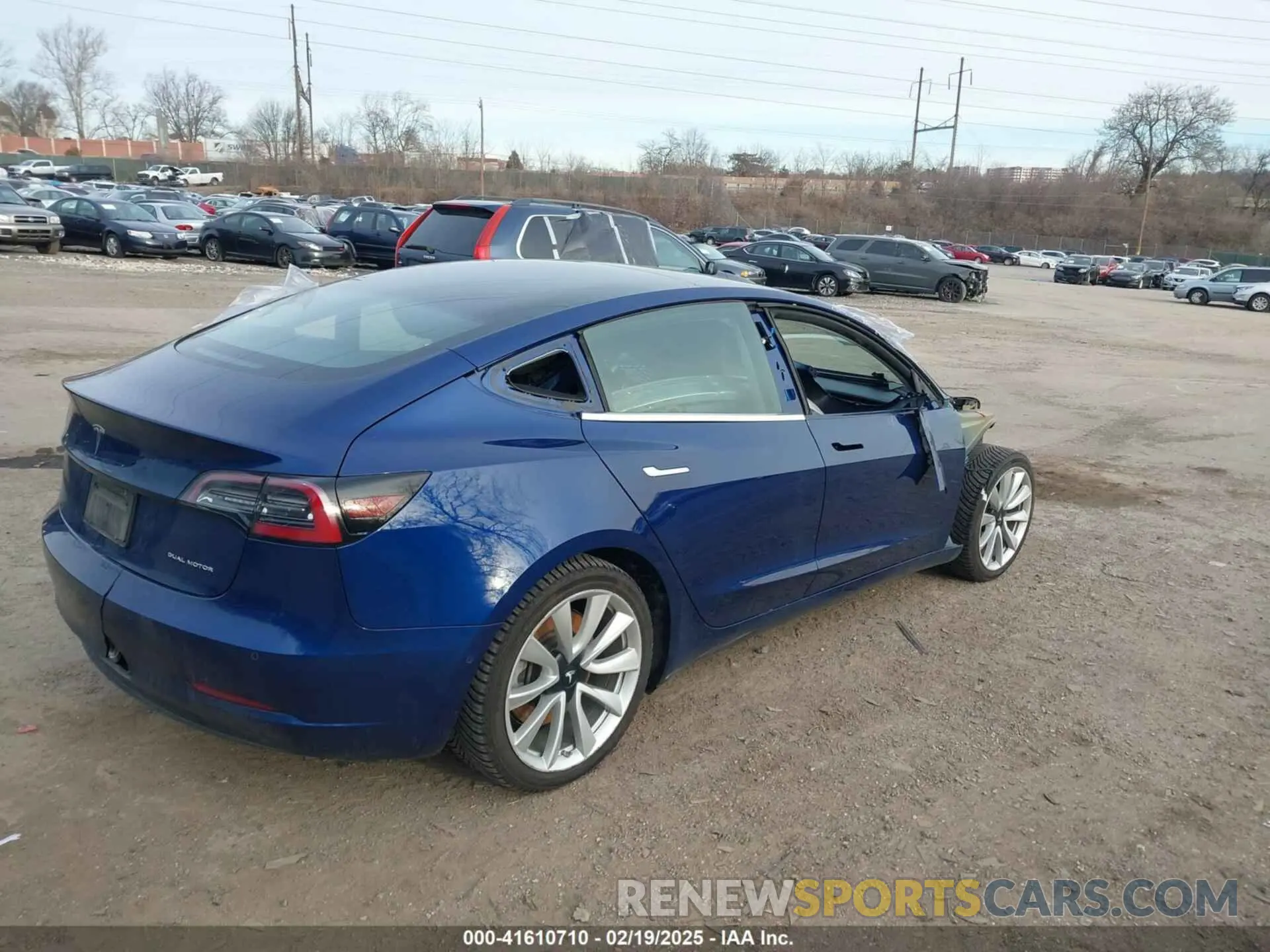 4 fotografías del automóvil dañado 5YJ3E1EB2KF194209 TESLA MODEL 3 2019