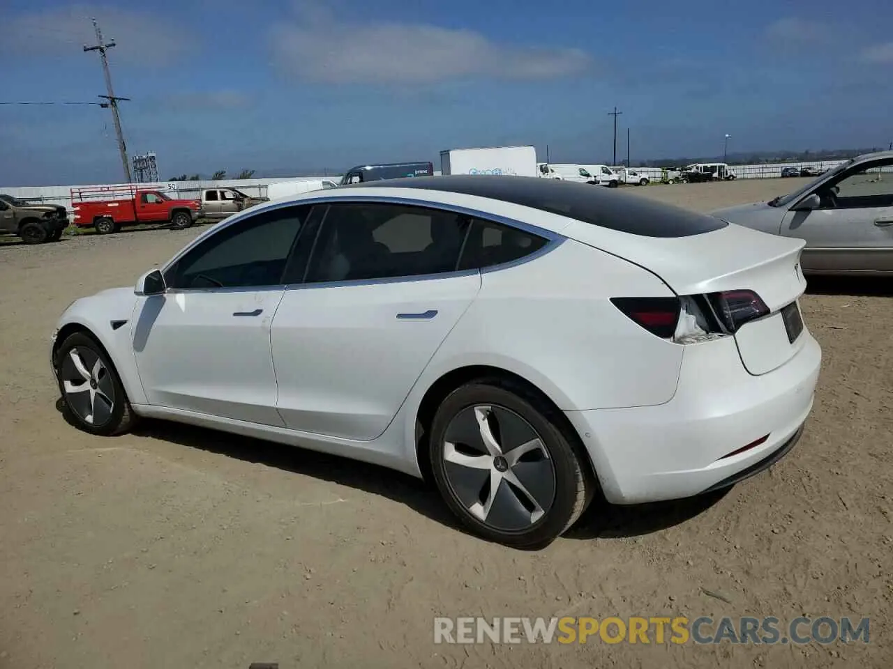 2 fotografías del automóvil dañado 5YJ3E1EB2KF195120 TESLA MODEL 3 2019