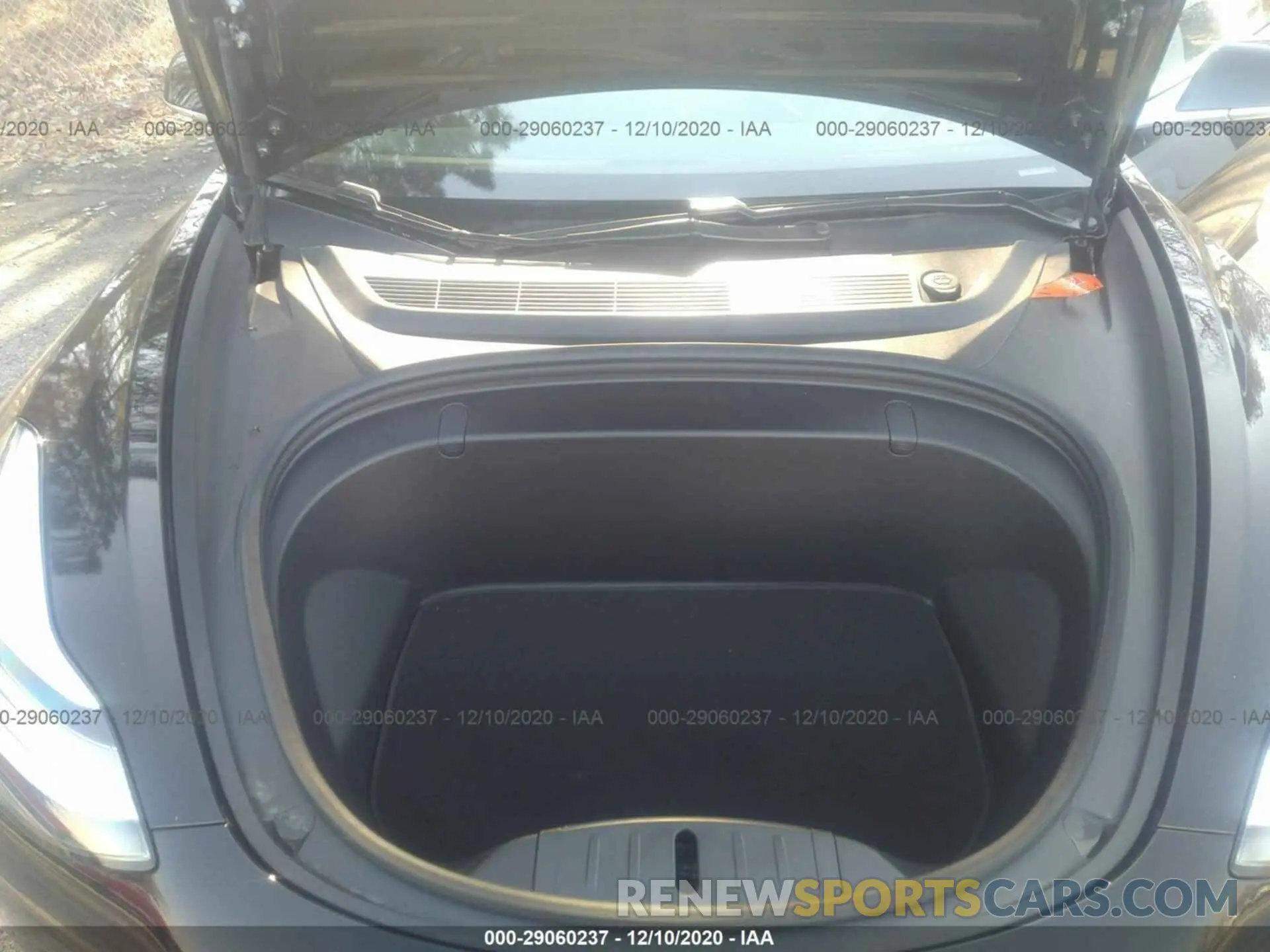 10 fotografías del automóvil dañado 5YJ3E1EB2KF413265 TESLA MODEL 3 2019