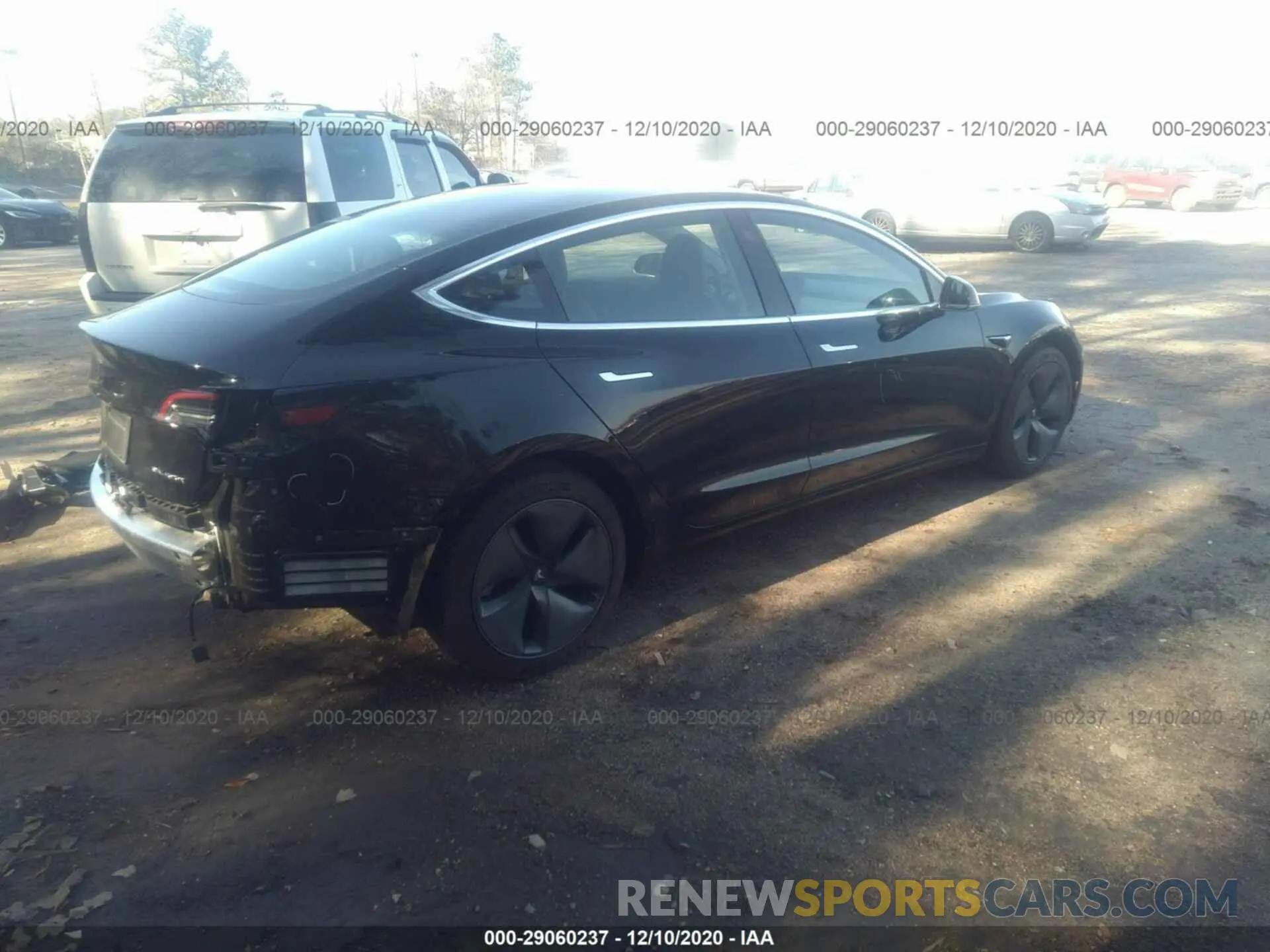 4 fotografías del automóvil dañado 5YJ3E1EB2KF413265 TESLA MODEL 3 2019